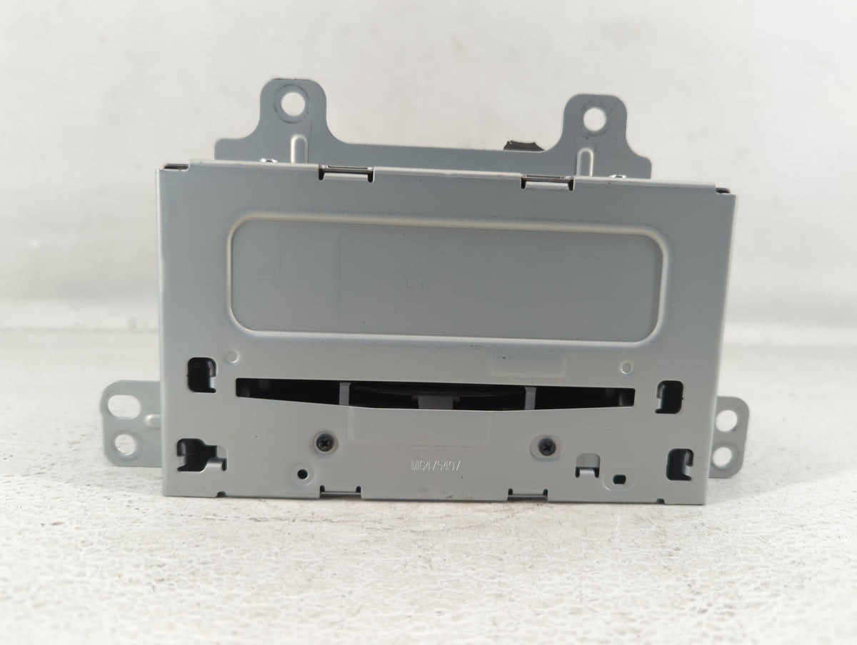 2011-2012 Chevrolet Cruze Am Fm Cd Player Radio Receiver 582153 - Oemusedautoparts1.com