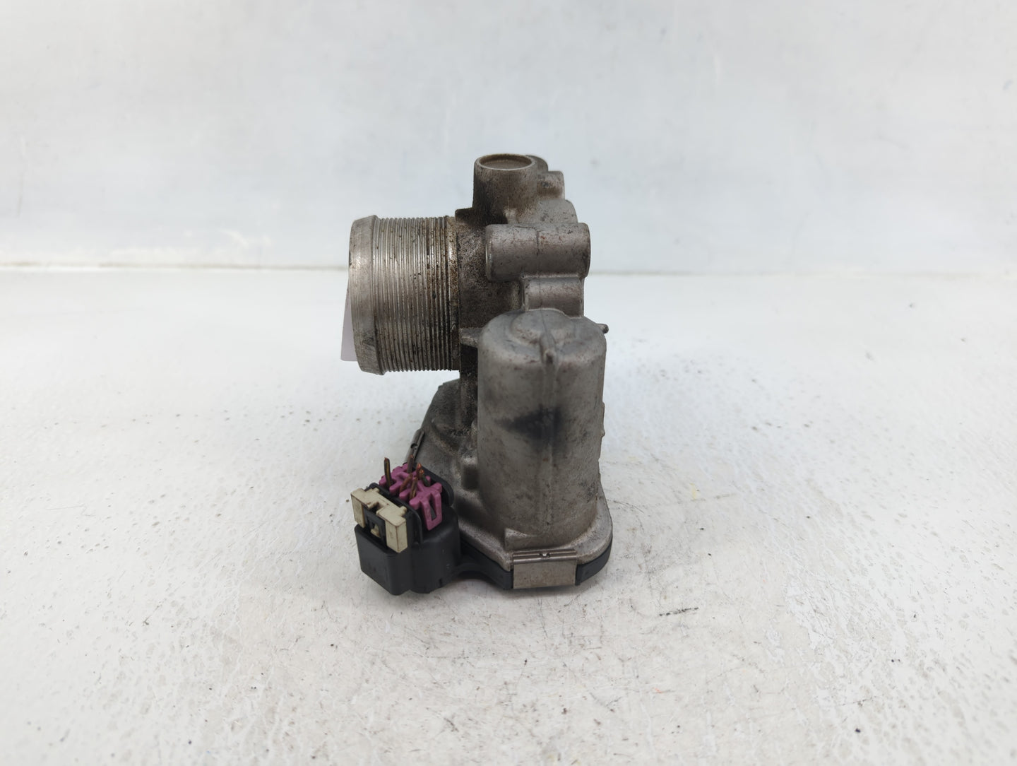 2011-2016 Chevrolet Cruze Throttle Body P/N:55581662 Fits Fits 2011 2012 2013 2014 2015 2016 2017 2018 2019 2020 2021 OEM Us