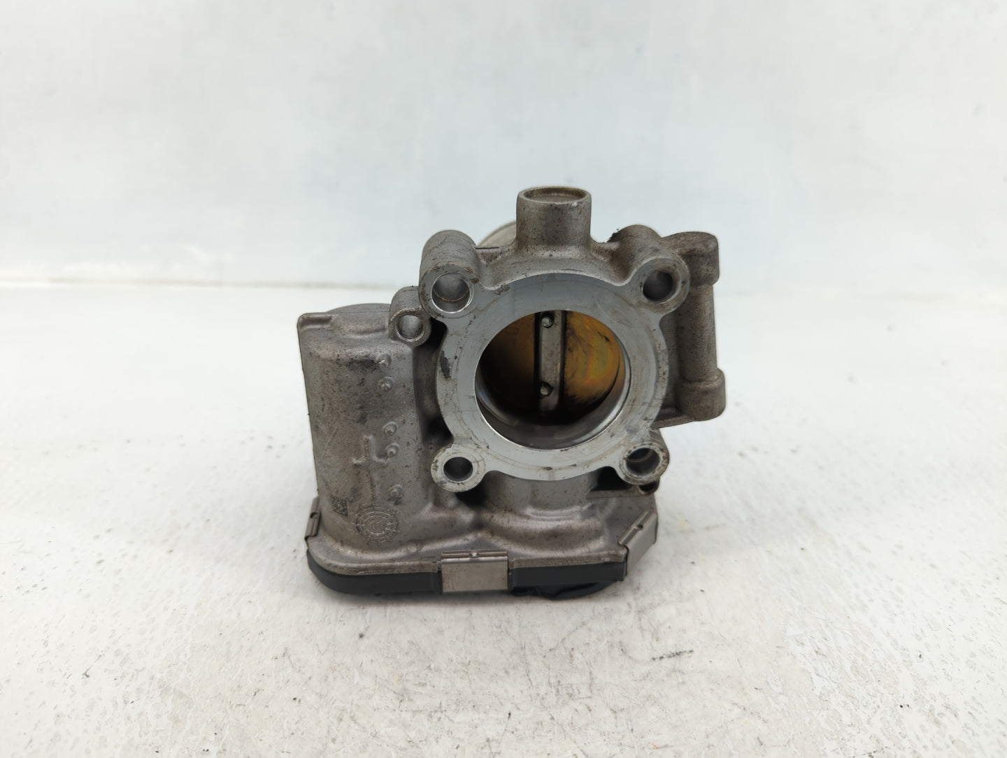 2011-2016 Chevrolet Cruze Throttle Body P/N:55581662 Fits Fits 2011 2012 2013 2014 2015 2016 2017 2018 2019 2020 2021 OEM Us