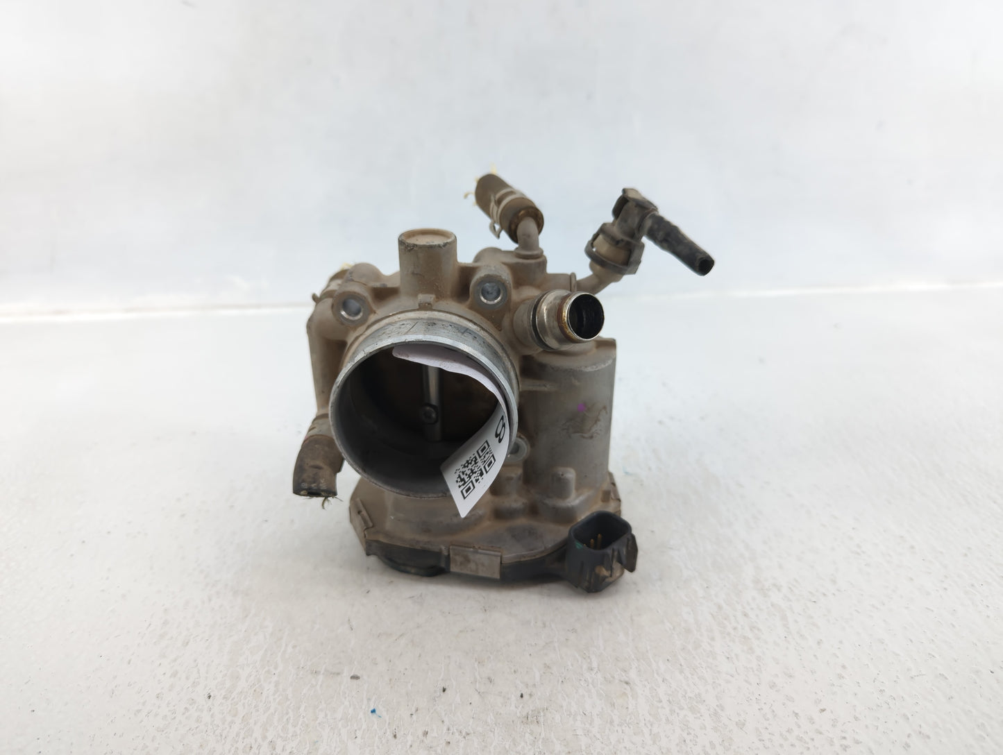 2012 Chevrolet Cruze Throttle Body P/N:55 577 375 Fits OEM Used Auto Parts - Oemusedautoparts1.com