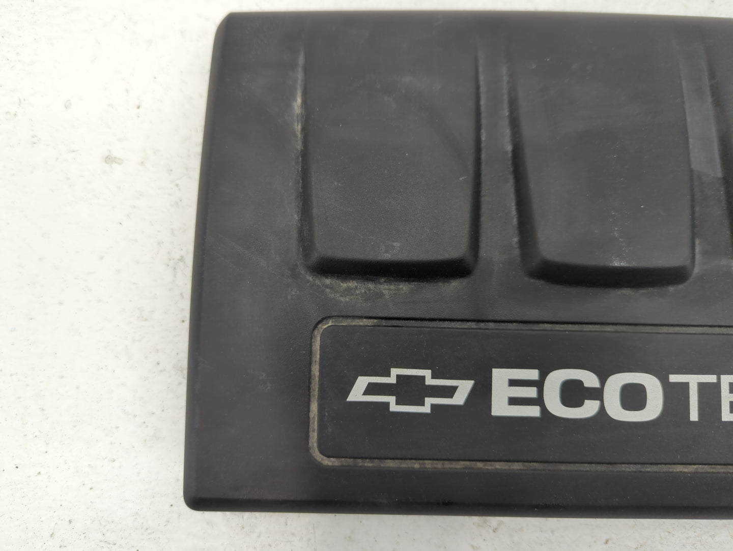 2012 Chevrolet Cruze Engine Cover - Oemusedautoparts1.com