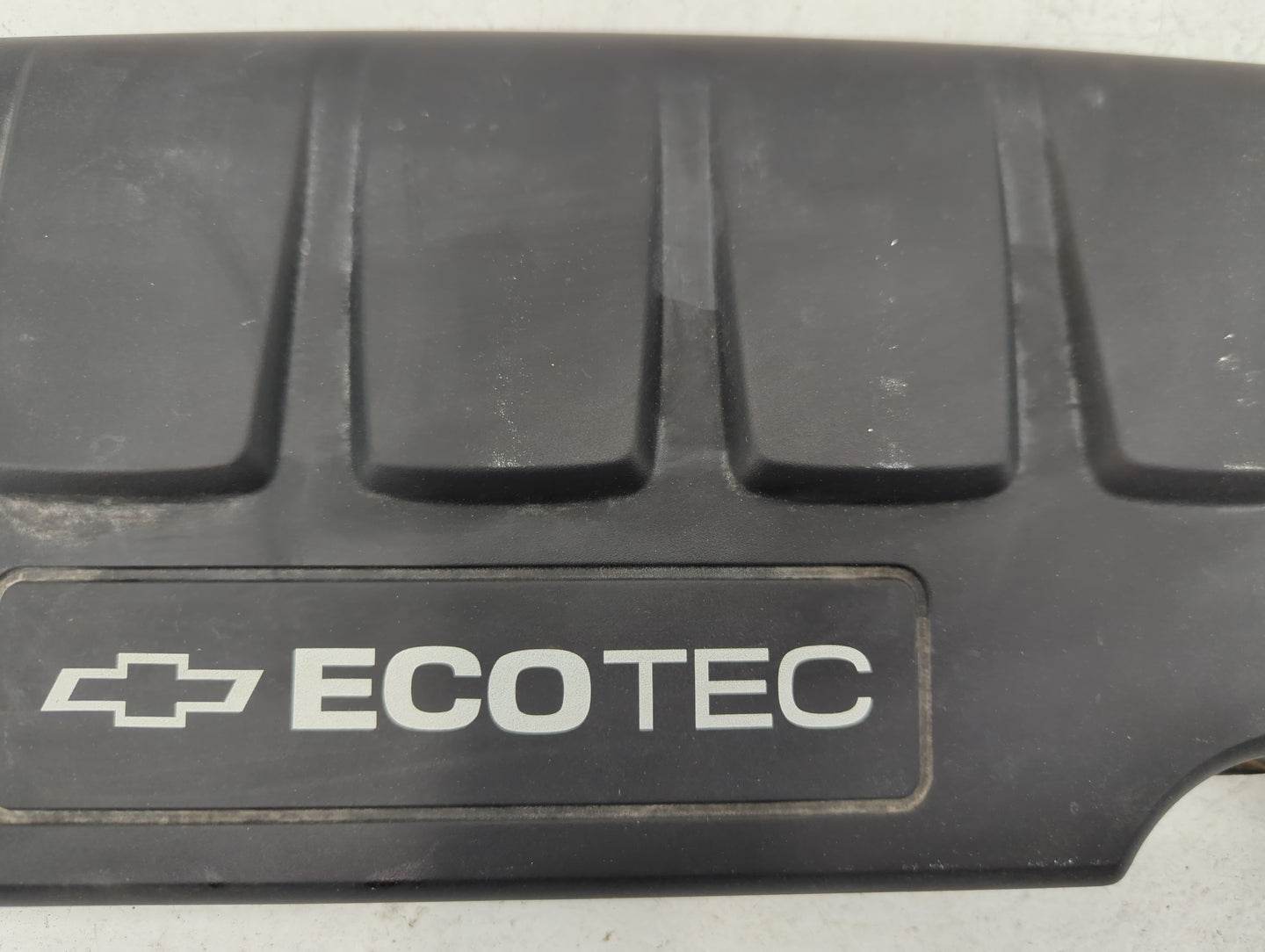 2012 Chevrolet Cruze Engine Cover - Oemusedautoparts1.com