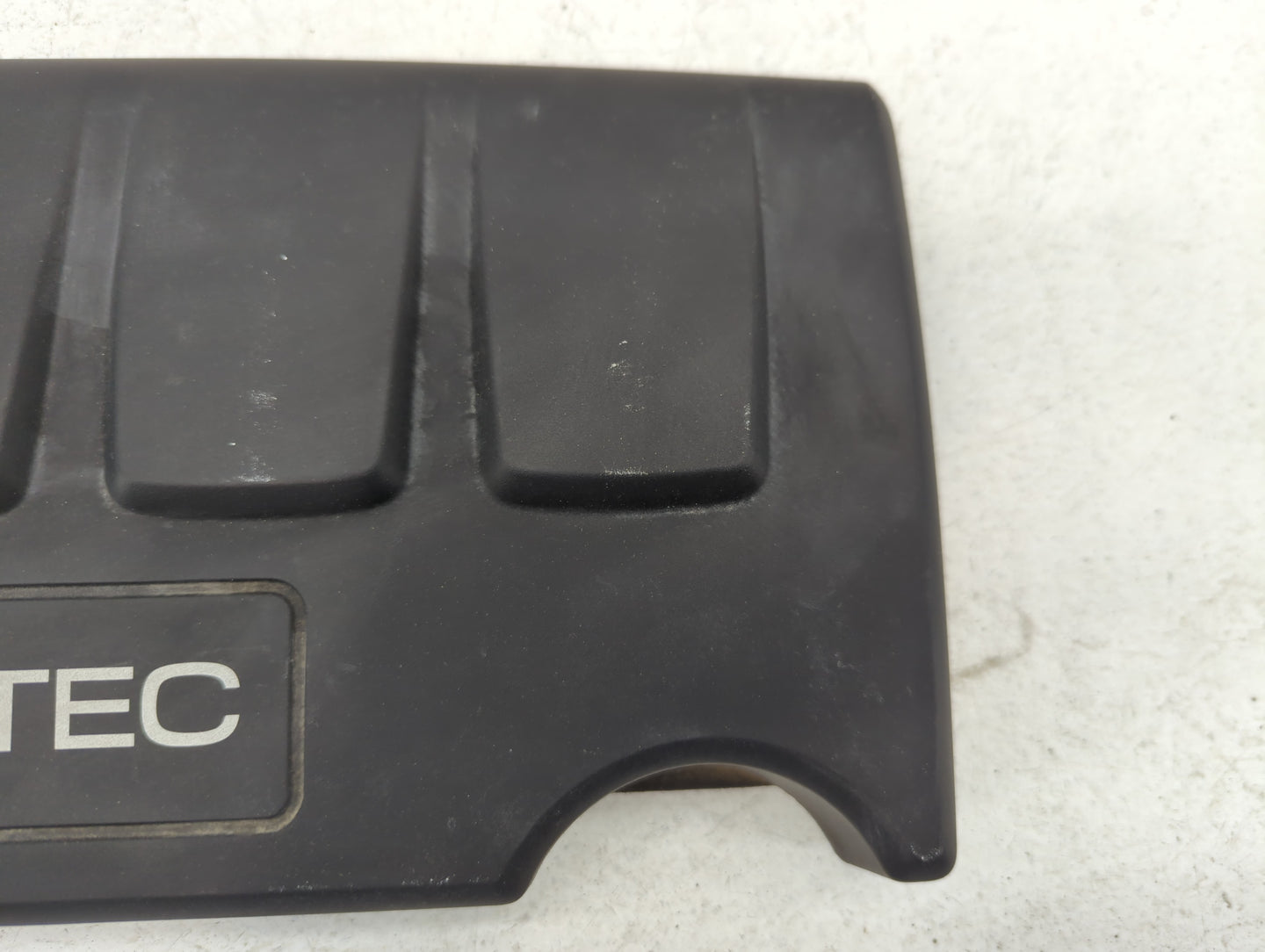 2012 Chevrolet Cruze Engine Cover - Oemusedautoparts1.com
