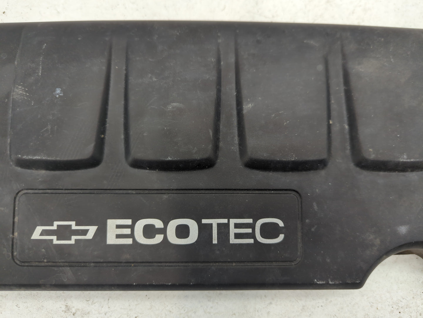 2012 Chevrolet Cruze Engine Cover - Oemusedautoparts1.com