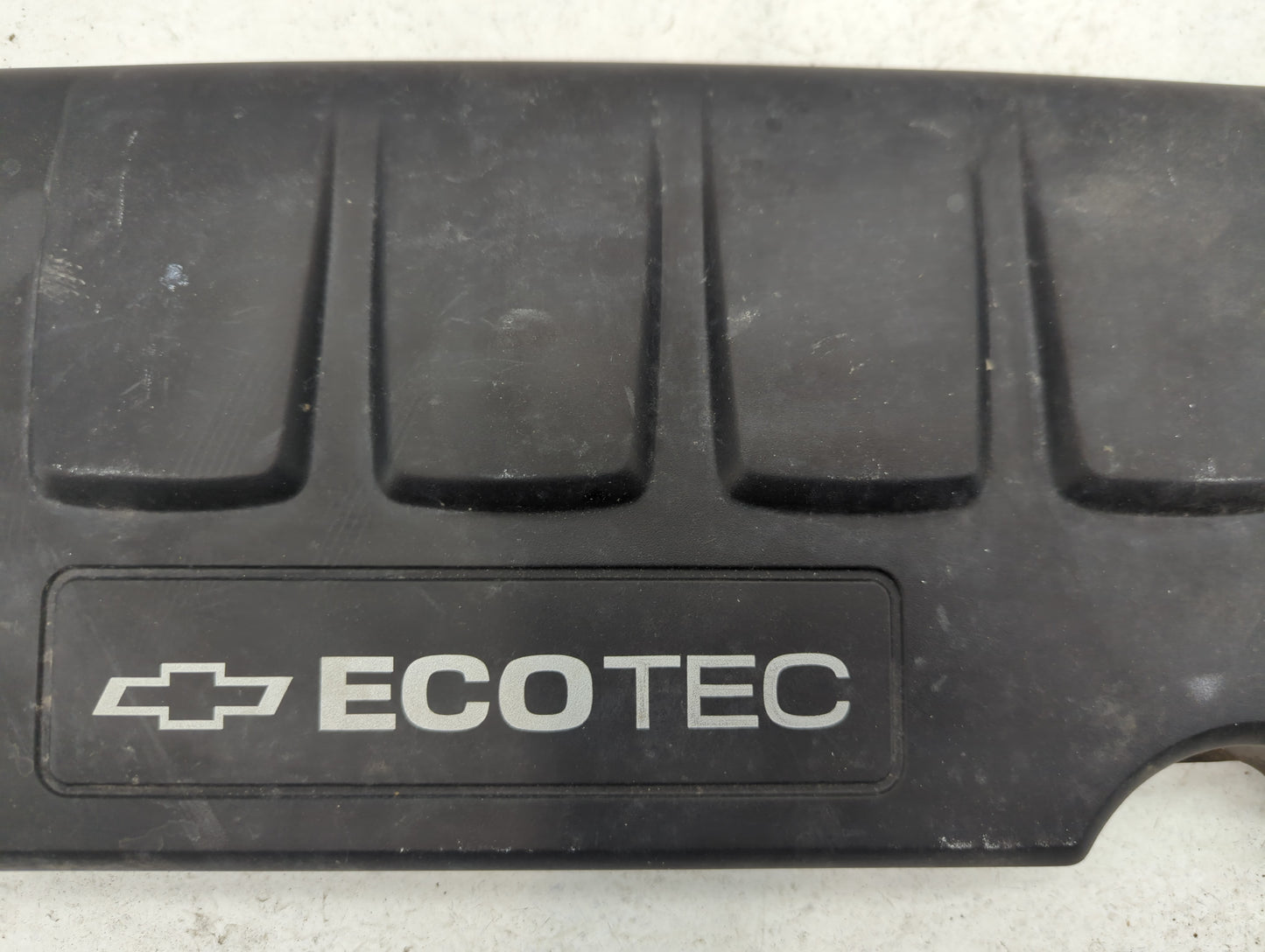 2012 Chevrolet Cruze Engine Cover - Oemusedautoparts1.com