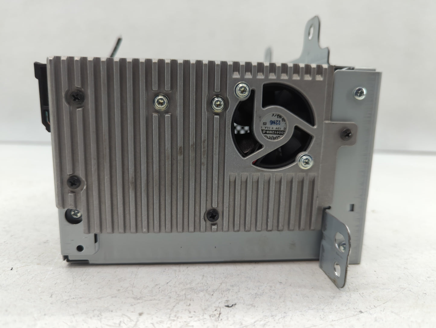 2011-2012 Chevrolet Cruze Am Fm Cd Player Radio Receiver - Oemusedautoparts1.com