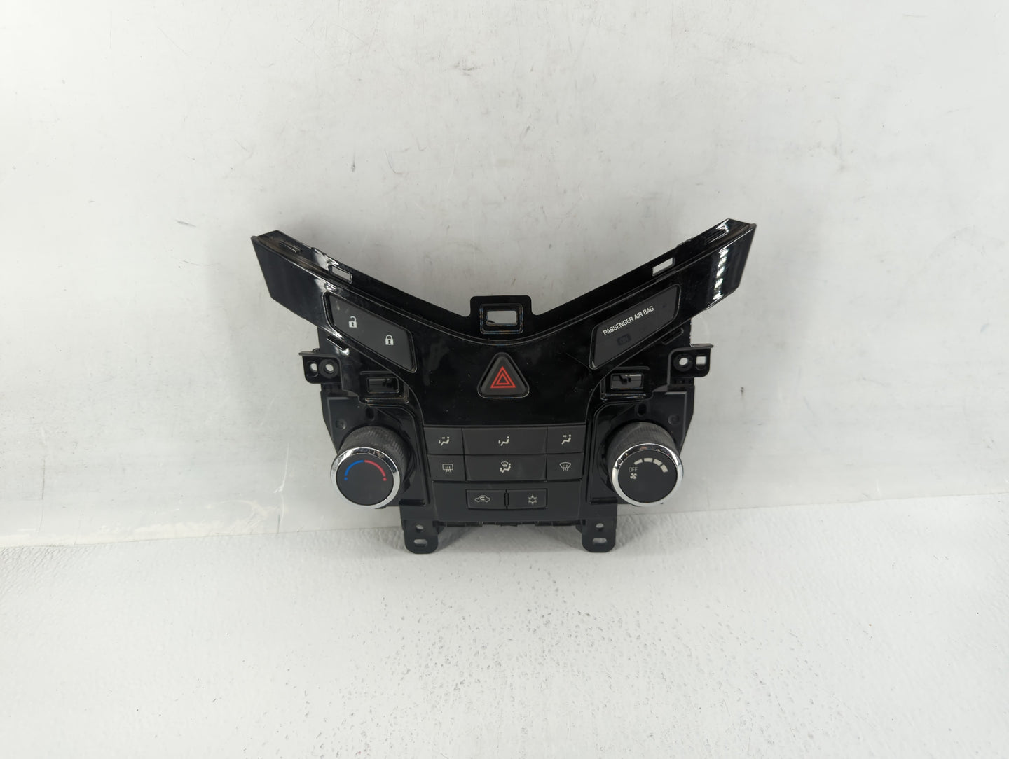2011-2012 Chevrolet Cruze Climate Control Module Temperature AC/Heater Replacement P/N:95017054 Fits Fits 2011 2012 OEM Used