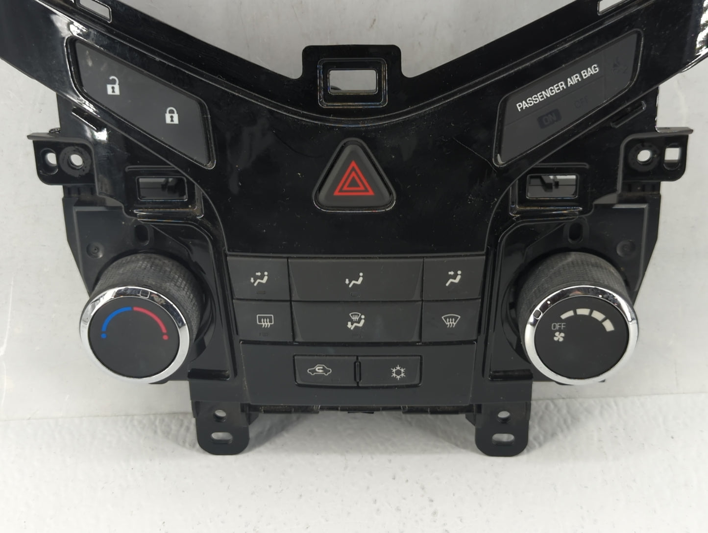 2011-2012 Chevrolet Cruze Climate Control Module Temperature AC/Heater Replacement P/N:95017054 Fits Fits 2011 2012 OEM Used