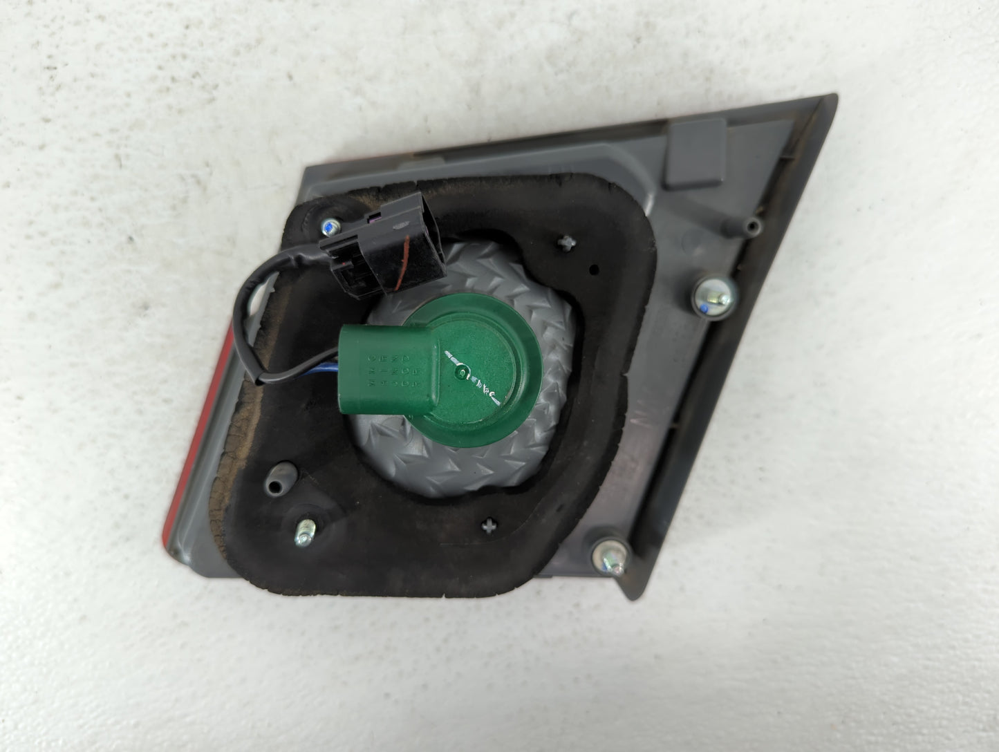 2011-2016 Chevrolet Cruze Tail Light Assembly Driver Left OEM Fits Fits 2011 2012 2013 2014 2015 2016 OEM Used Auto Parts - 