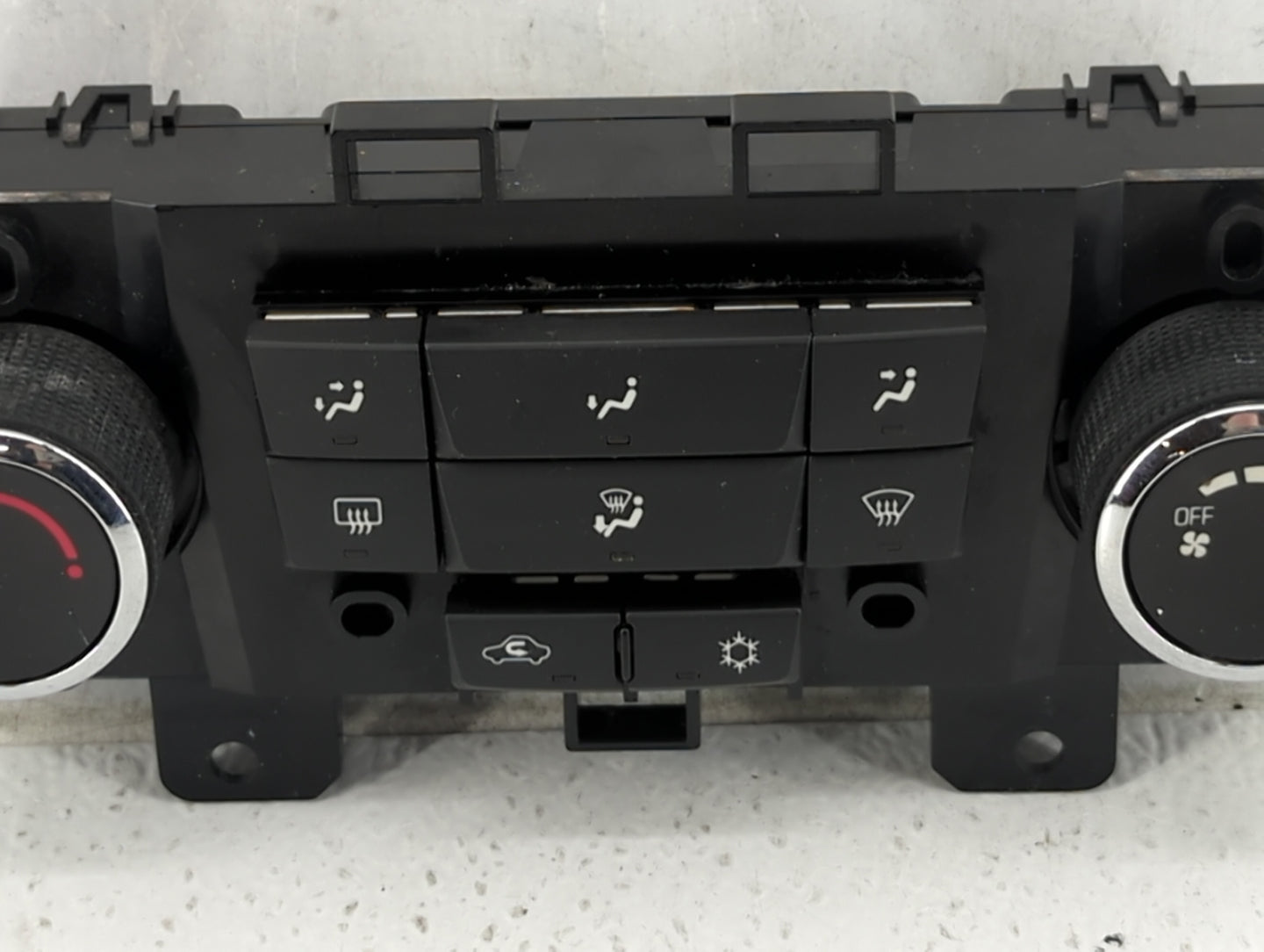 2011-2012 Chevrolet Cruze Climate Control Module Temperature AC/Heater Replacement P/N:95017054 Fits Fits 2011 2012 OEM Used