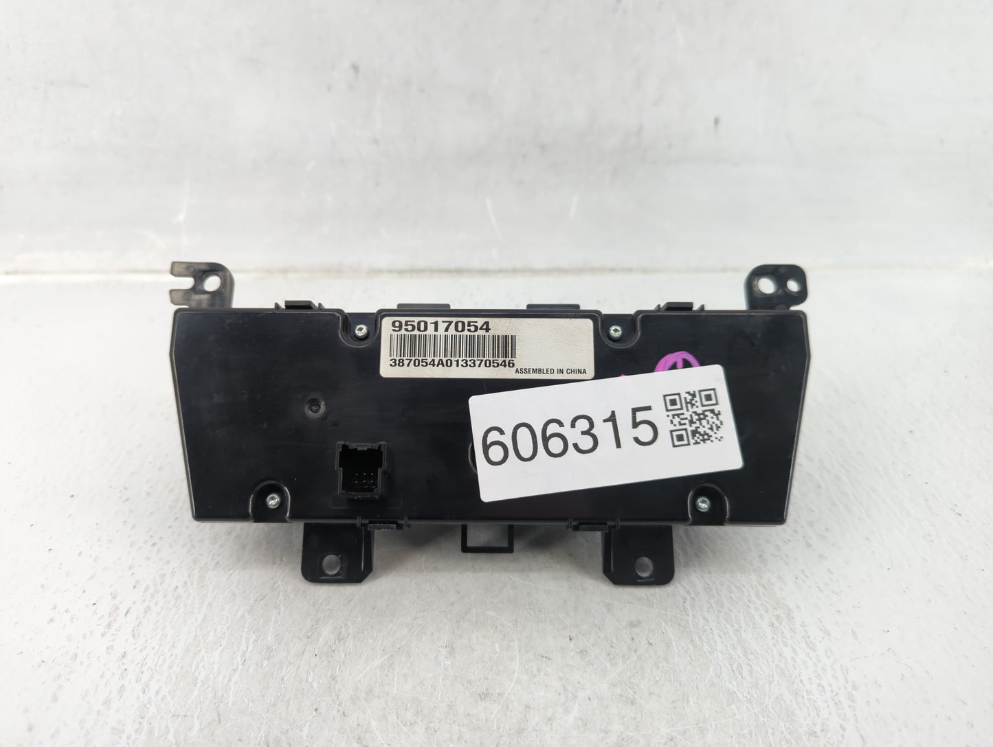 2011-2012 Chevrolet Cruze Climate Control Module Temperature AC/Heater Replacement P/N:95017054 Fits Fits 2011 2012 OEM Used