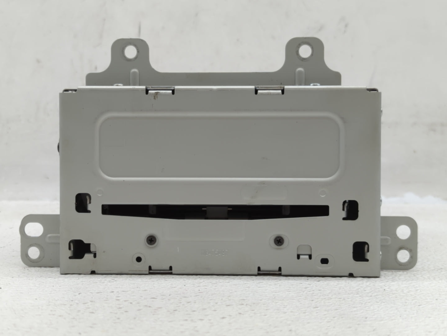 2012-2012 Chevrolet Cruze Am Fm Cd Player Radio Receiver - Oemusedautoparts1.com