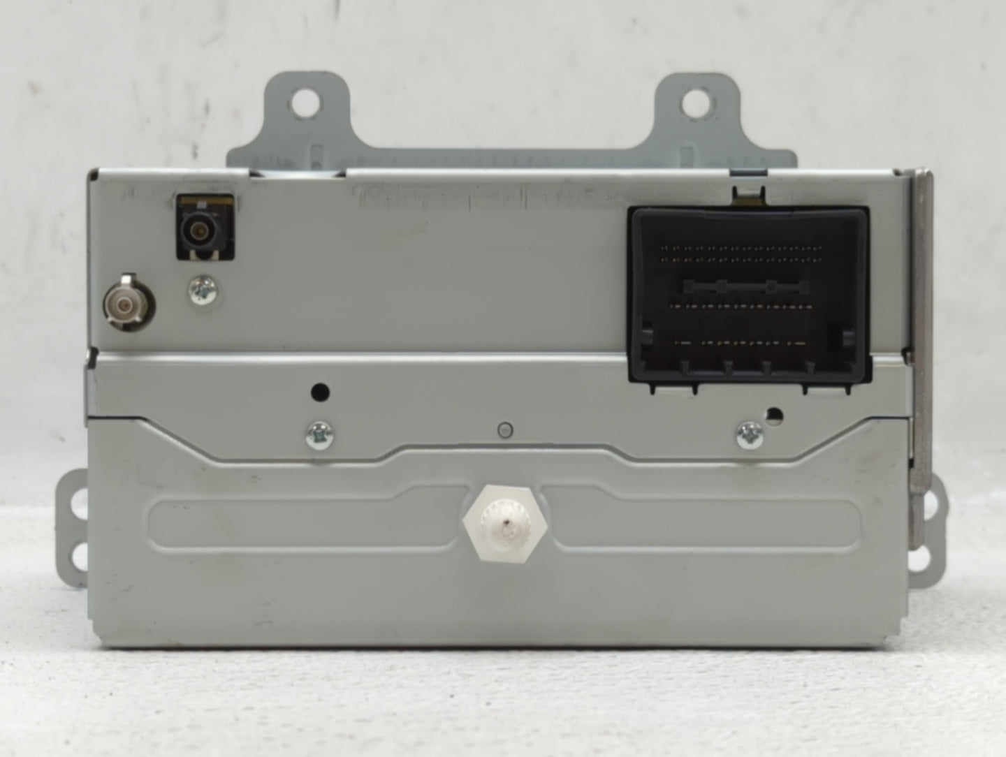 2012-2012 Chevrolet Cruze Am Fm Cd Player Radio Receiver - Oemusedautoparts1.com