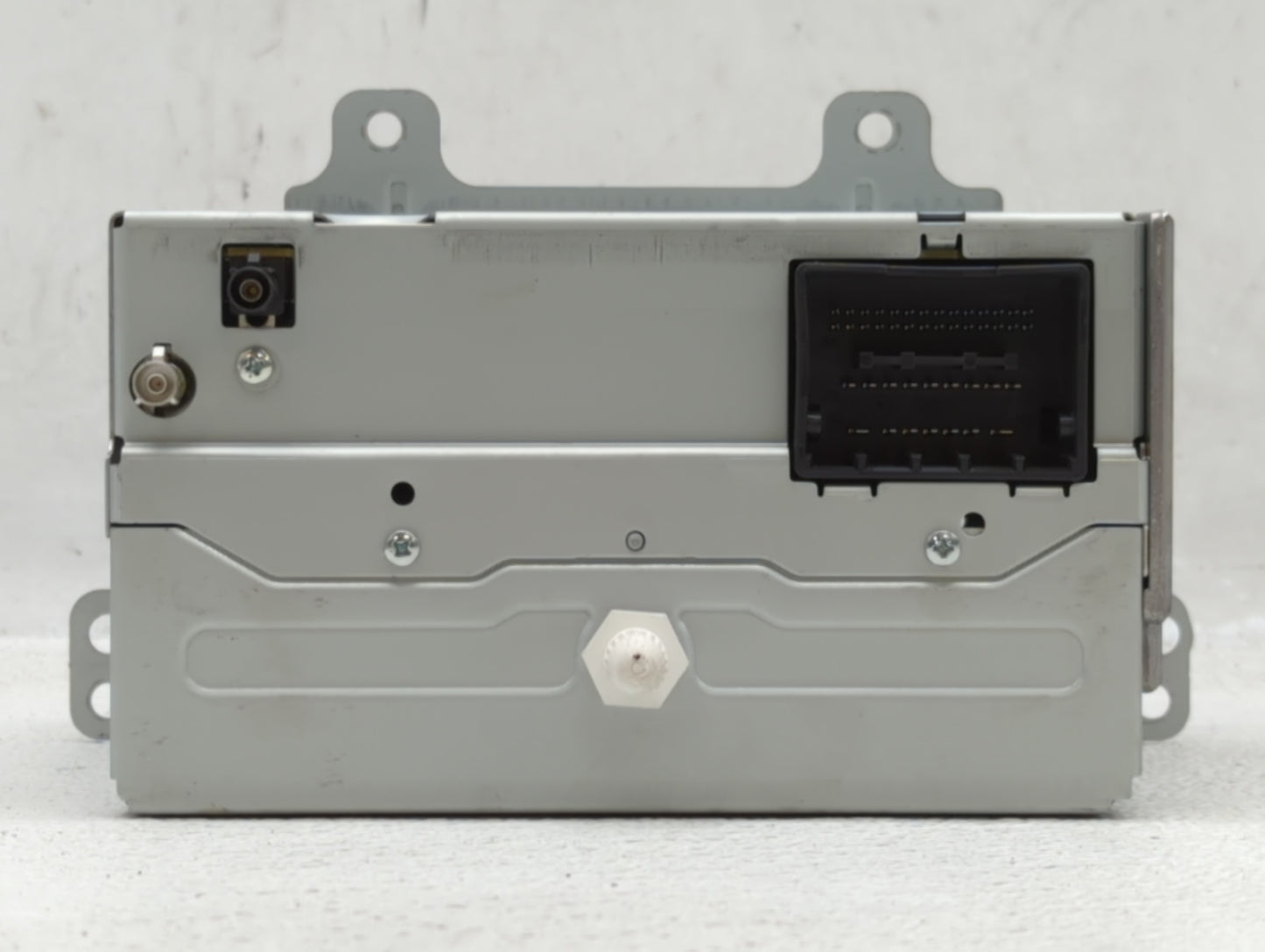 2012-2012 Chevrolet Cruze Am Fm Cd Player Radio Receiver - Oemusedautoparts1.com