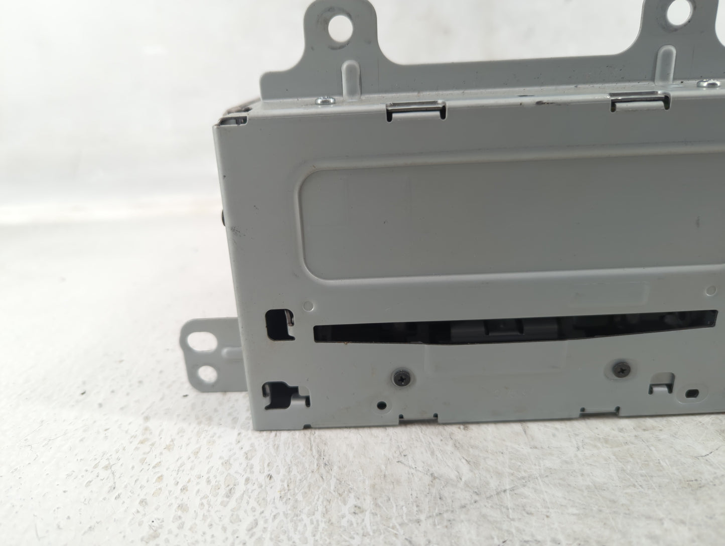 2012-2012 Chevrolet Cruze Am Fm Cd Player Radio Receiver - Oemusedautoparts1.com