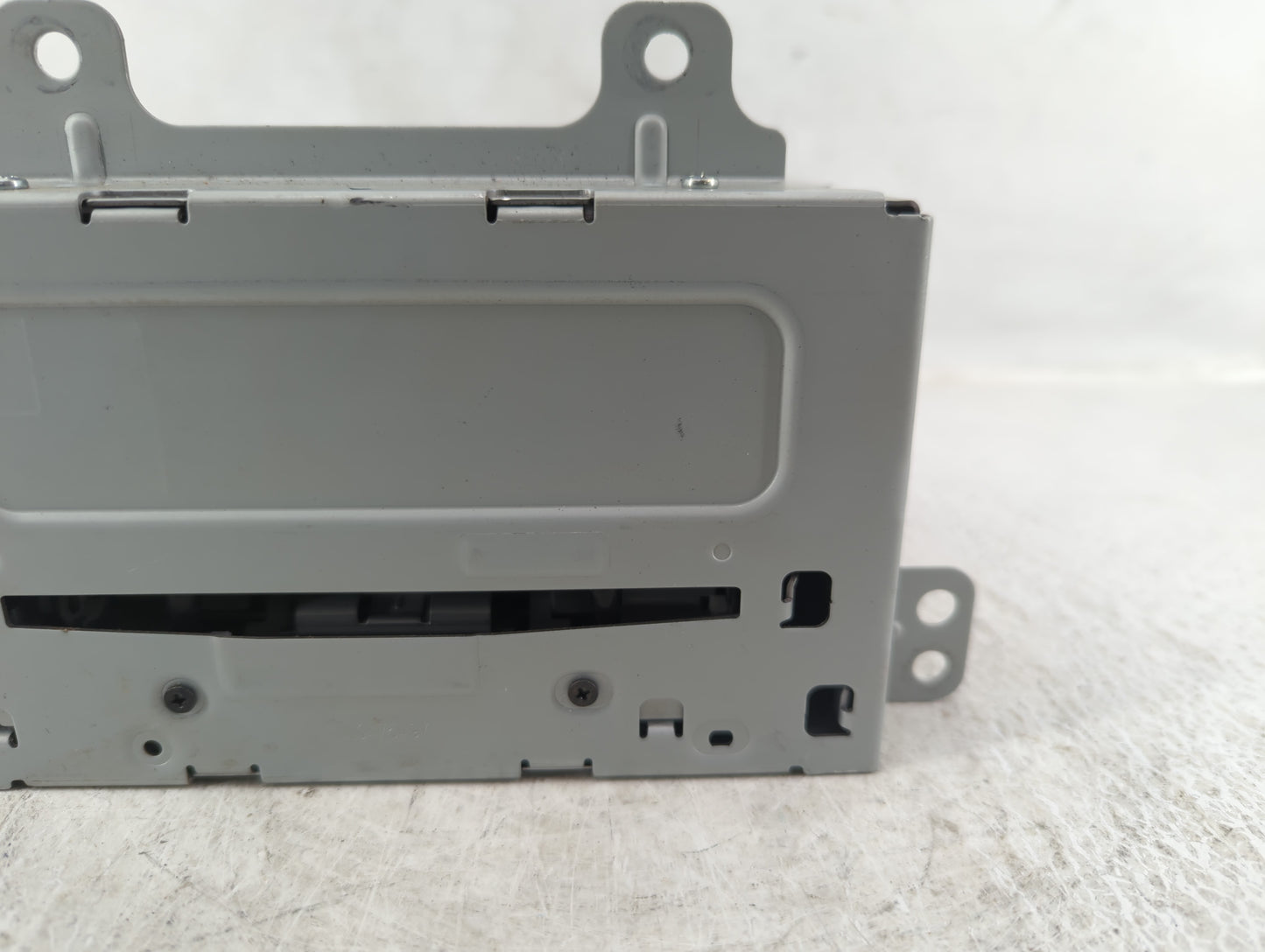 2012-2012 Chevrolet Cruze Am Fm Cd Player Radio Receiver - Oemusedautoparts1.com