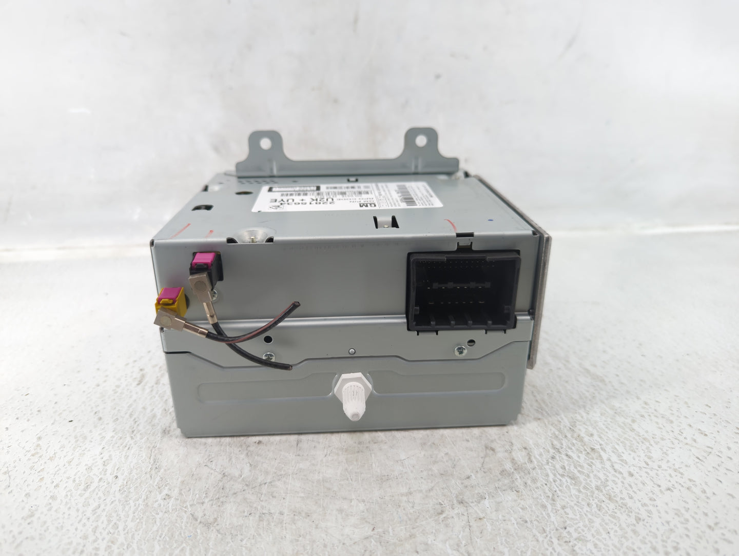 2012-2012 Chevrolet Cruze Am Fm Cd Player Radio Receiver - Oemusedautoparts1.com