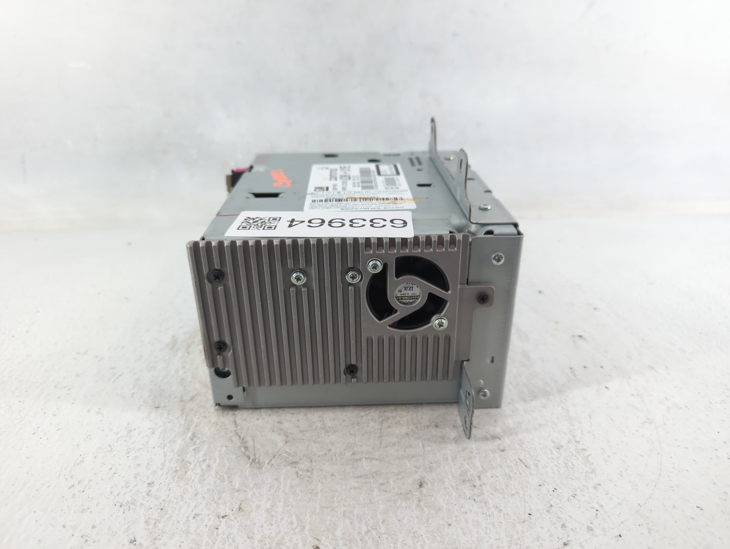 2011-2012 Chevrolet Cruze Am Fm Cd Player Radio Receiver - Oemusedautoparts1.com