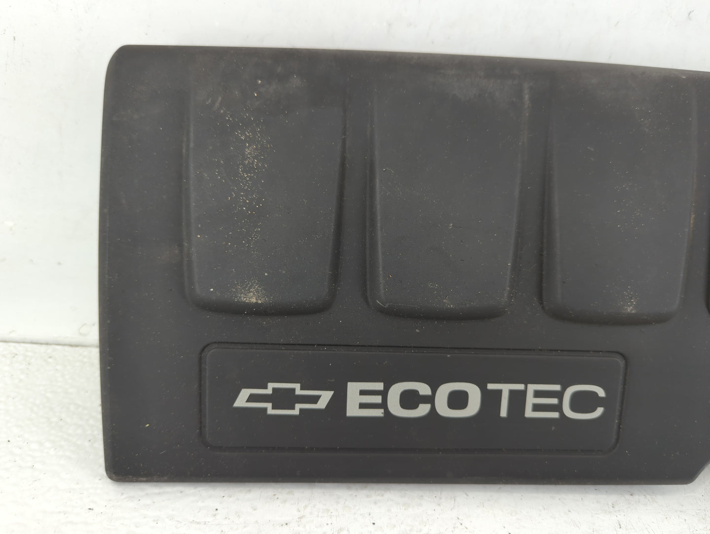 2012 Chevrolet Cruze Engine Cover - Oemusedautoparts1.com