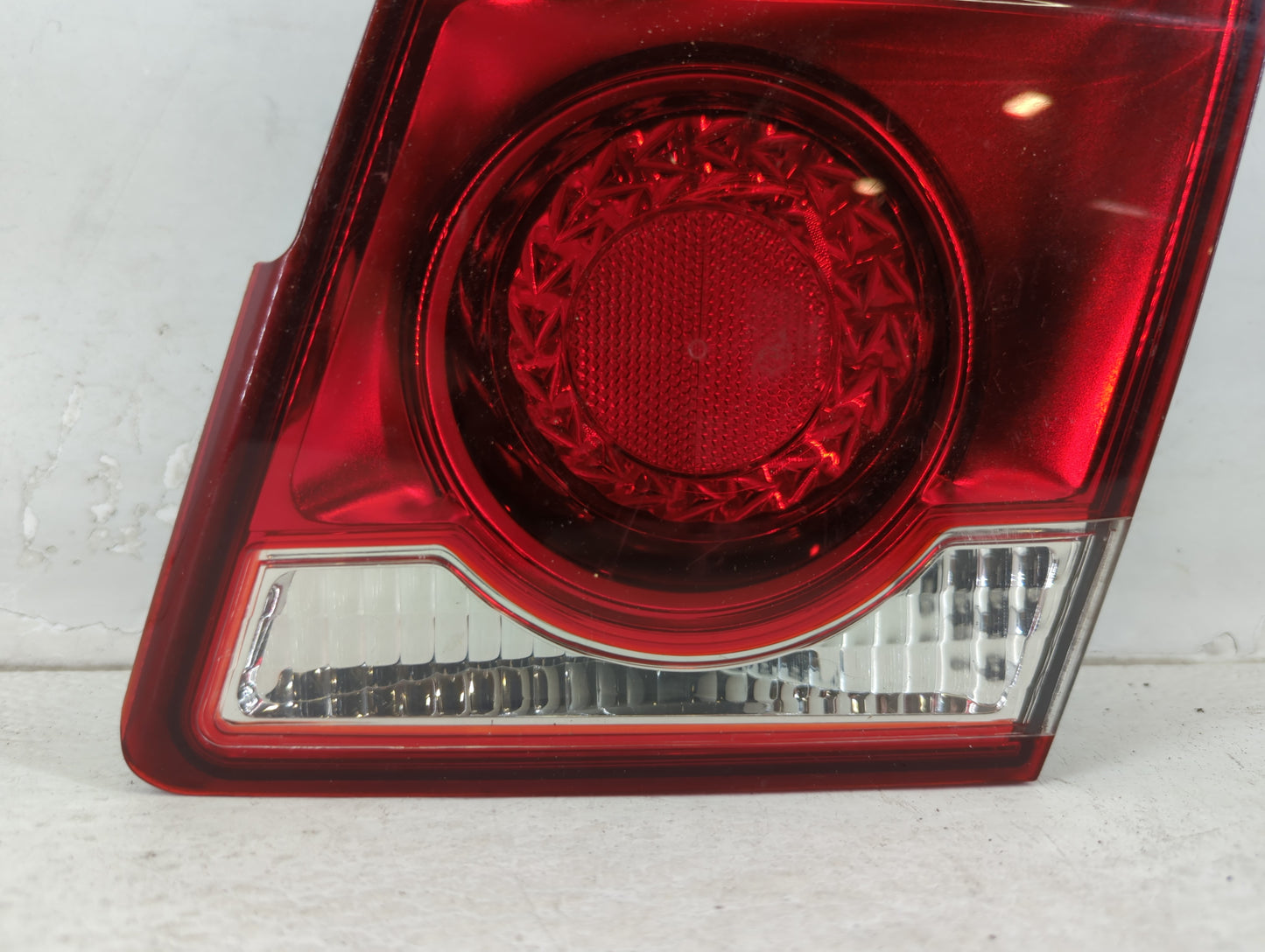 2011-2016 Chevrolet Cruze Tail Light Assembly Passenger Right OEM Fits Fits 2011 2012 2013 2014 2015 2016 OEM Used Auto Part