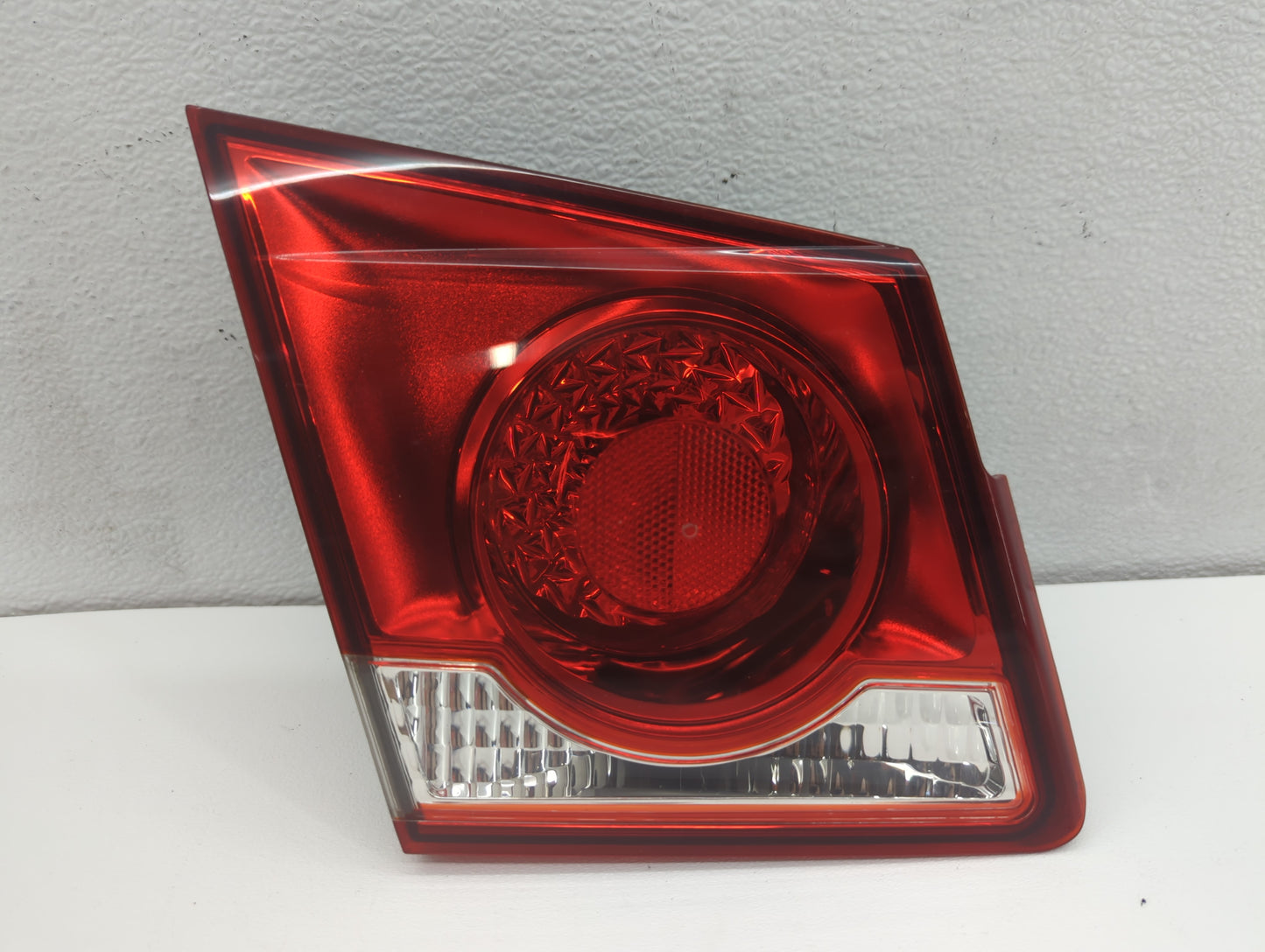 2011-2016 Chevrolet Cruze Tail Light Assembly Driver Left OEM Fits Fits 2011 2012 2013 2014 2015 2016 OEM Used Auto Parts - 