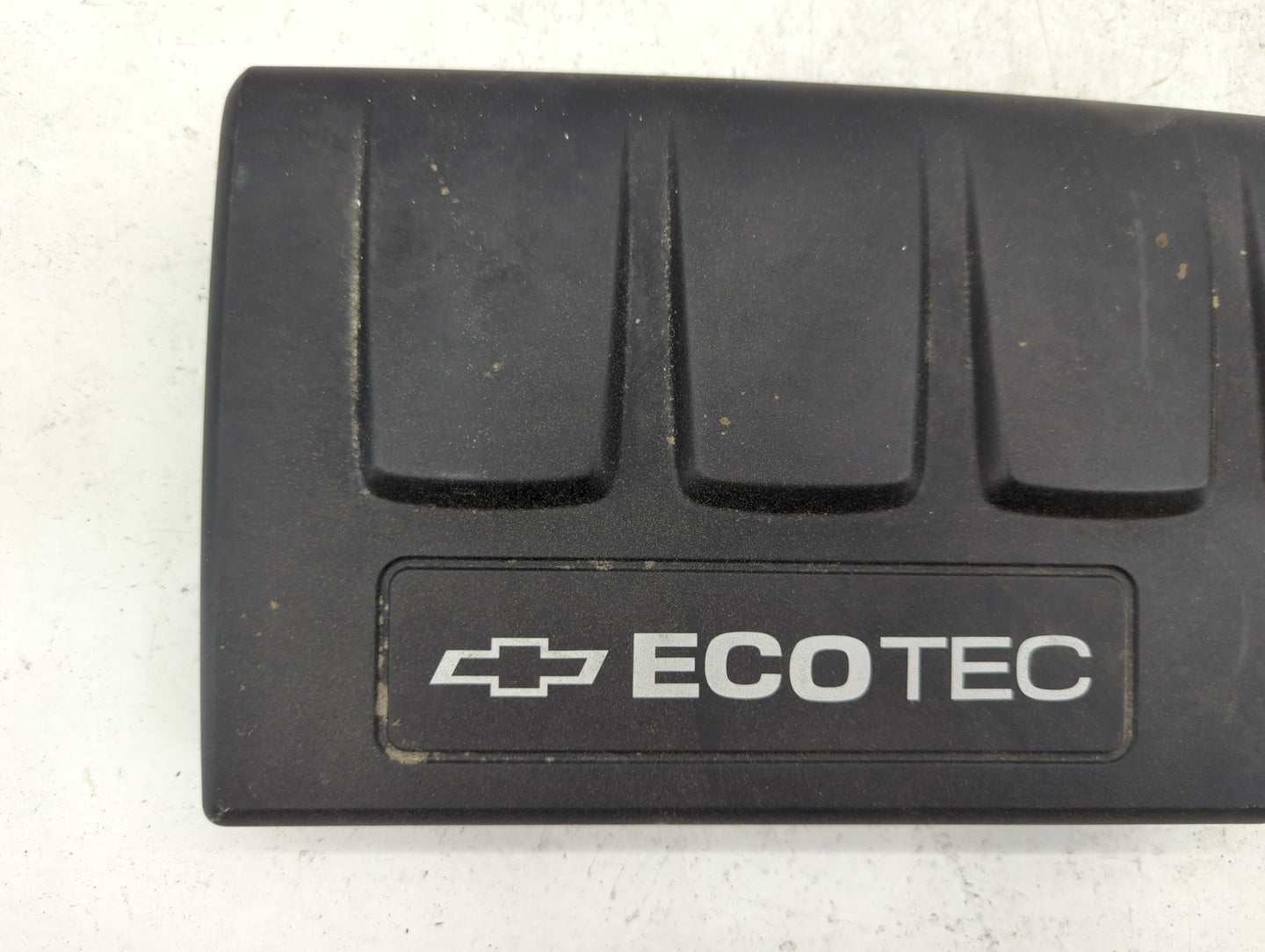 2012 Chevrolet Cruze Engine Cover - Oemusedautoparts1.com