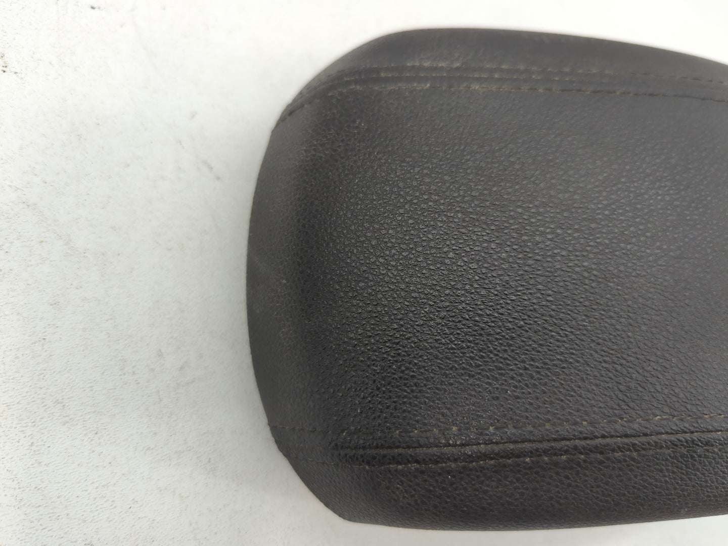 2011-2012 Chevrolet Cruze Center Console Armrest Cover Lid - Oemusedautoparts1.com