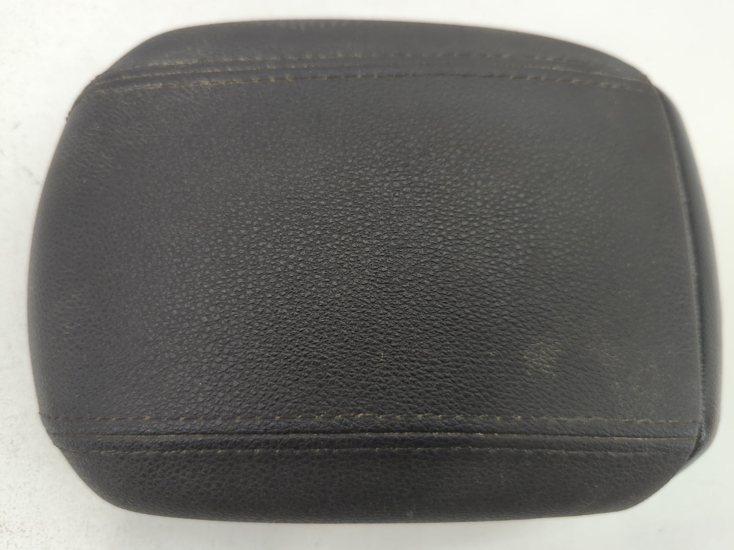 2011-2012 Chevrolet Cruze Center Console Armrest Cover Lid - Oemusedautoparts1.com