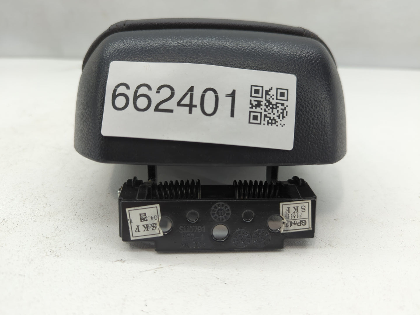 2011-2012 Chevrolet Cruze Center Console Armrest Cover Lid - Oemusedautoparts1.com