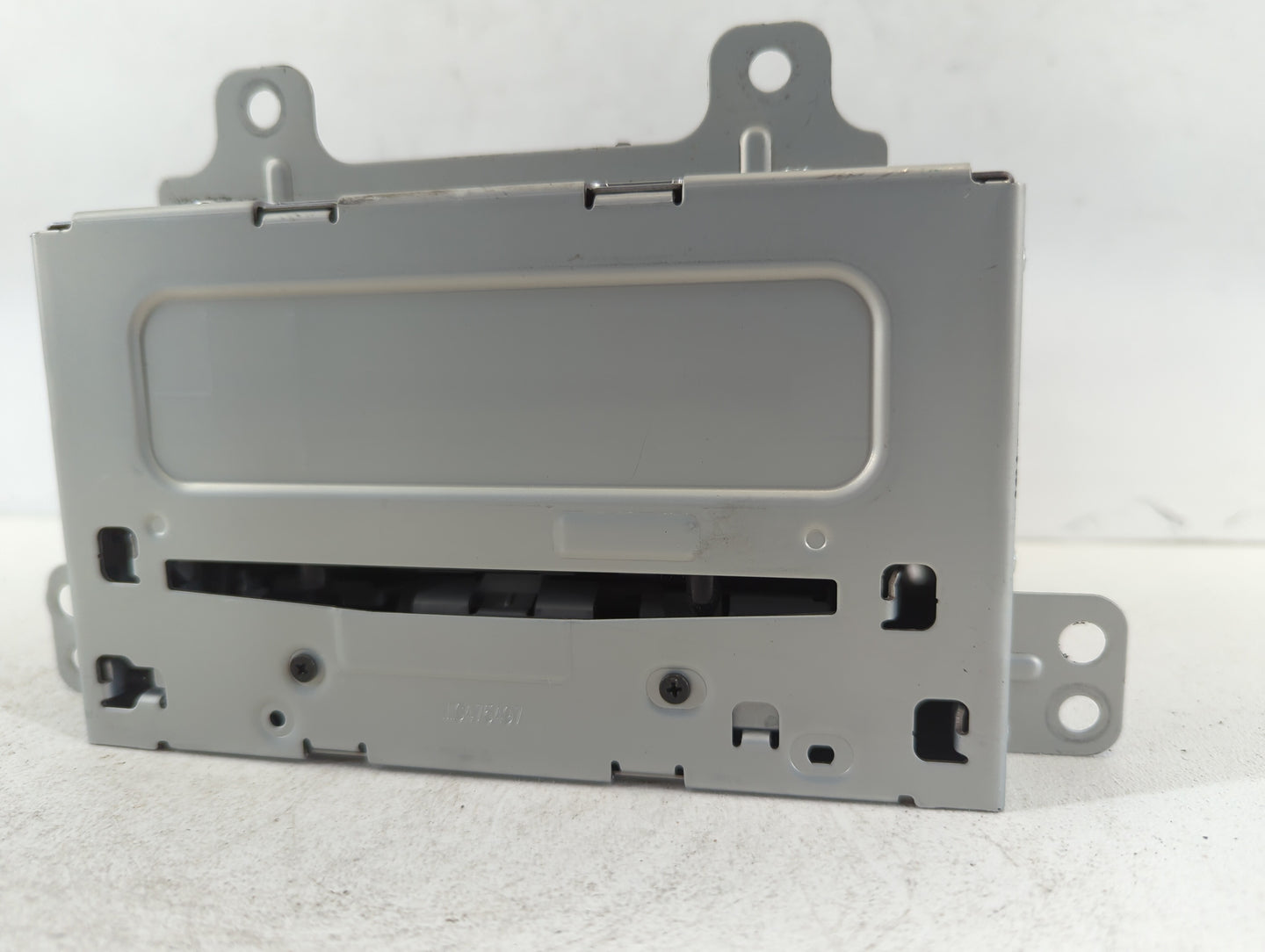 2011-2012 Chevrolet Cruze Am Fm Cd Player Radio Receiver - Oemusedautoparts1.com