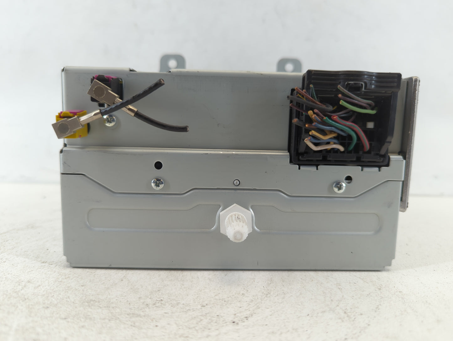 2011-2012 Chevrolet Cruze Am Fm Cd Player Radio Receiver - Oemusedautoparts1.com