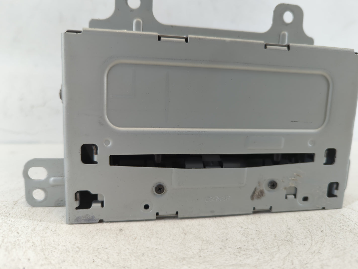 2012-2012 Chevrolet Cruze Am Fm Cd Player Radio Receiver - Oemusedautoparts1.com