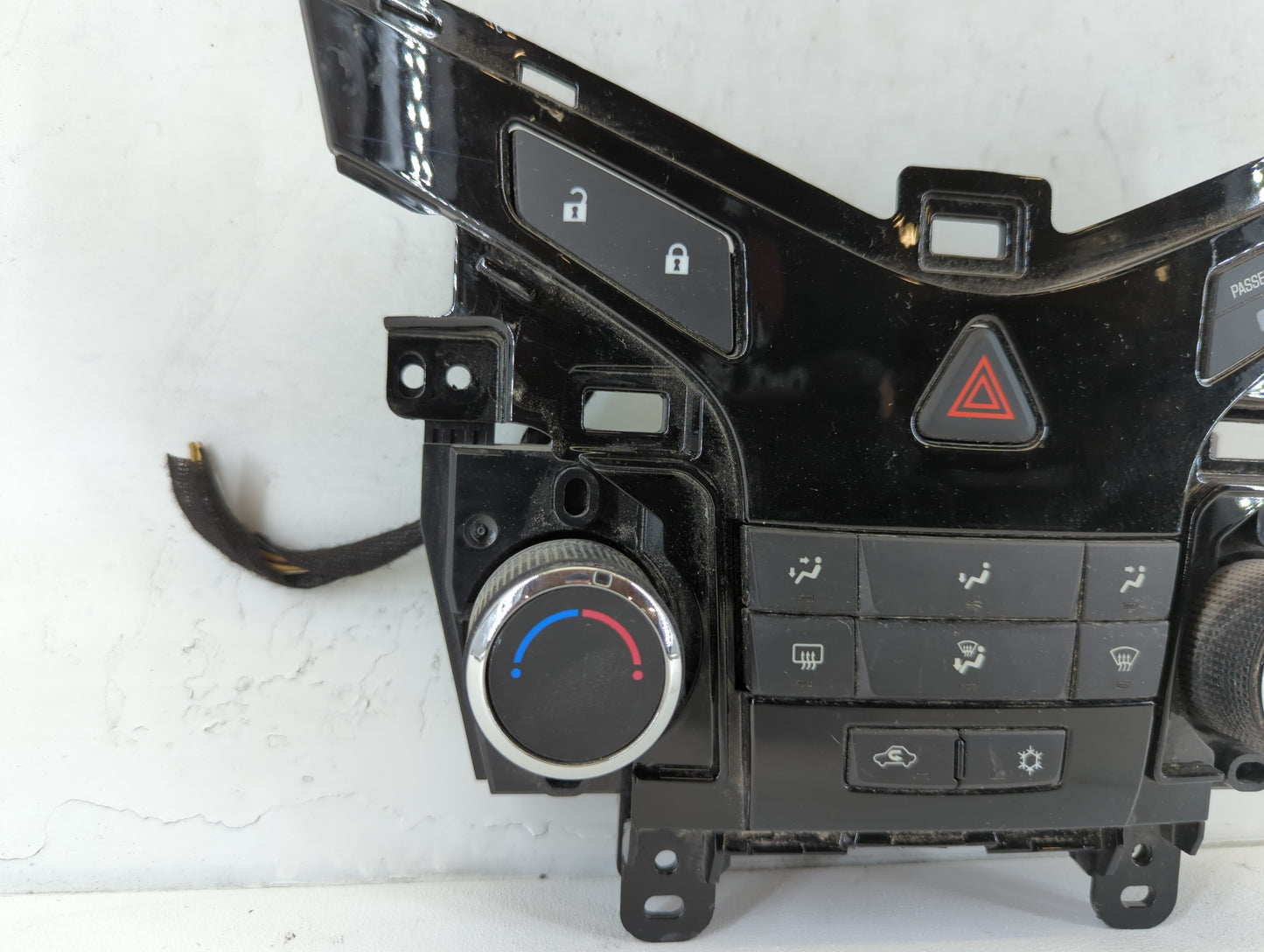 2011-2012 Chevrolet Cruze Climate Control Module Temperature AC/Heater Replacement P/N:95017054 Fits Fits 2011 2012 OEM Used