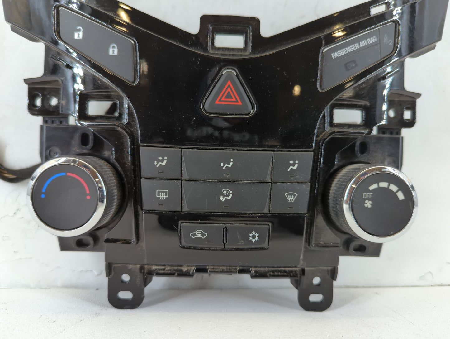 2011-2012 Chevrolet Cruze Climate Control Module Temperature AC/Heater Replacement P/N:95017054 Fits Fits 2011 2012 OEM Used