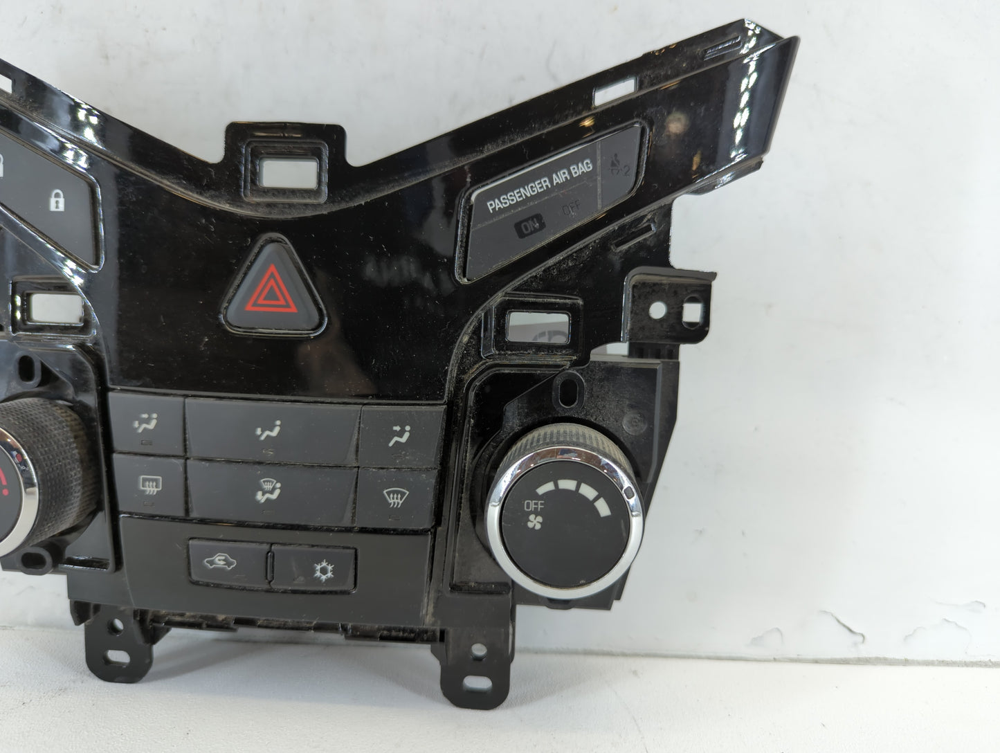2011-2012 Chevrolet Cruze Climate Control Module Temperature AC/Heater Replacement P/N:95017054 Fits Fits 2011 2012 OEM Used