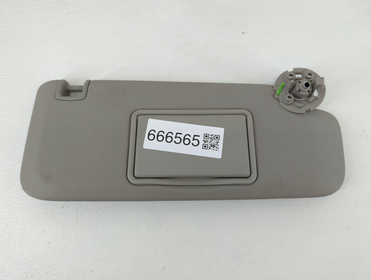 2011-2016 Chevrolet Cruze Sun Visor Shade Replacement Passenger Right Mirror Fits Fits 2011 2012 2013 2014 2015 2016 OEM Use