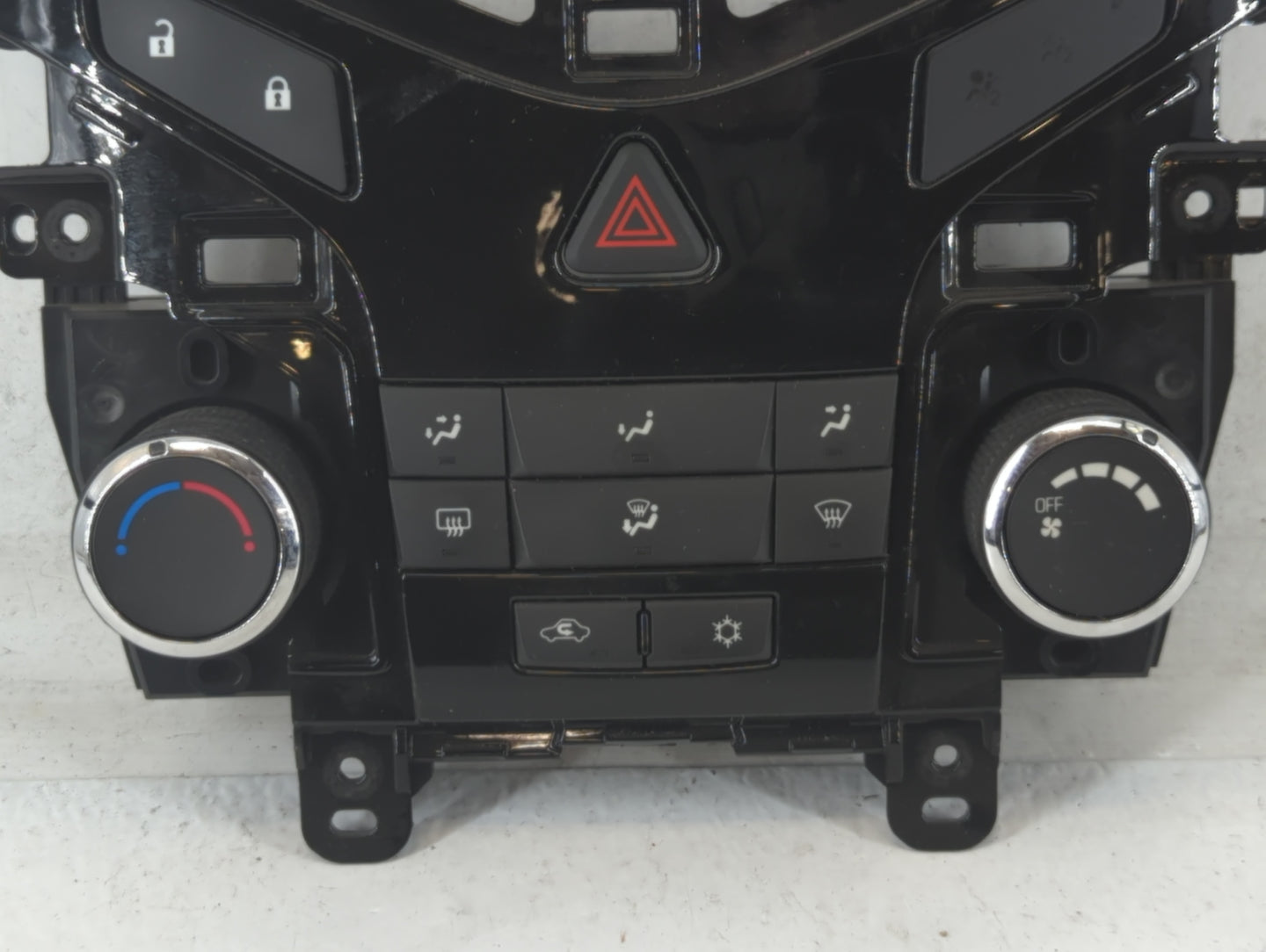 2011-2012 Chevrolet Cruze Climate Control Module Temperature AC/Heater Replacement P/N:95017054 Fits Fits 2011 2012 OEM Used