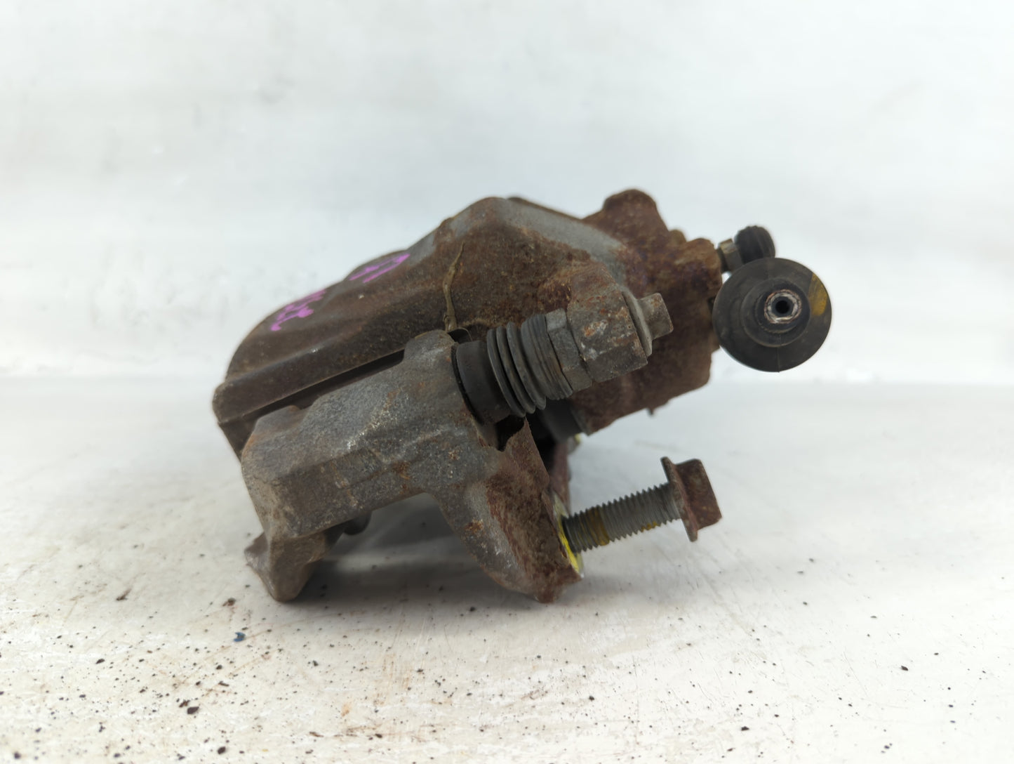 2011-2016 Chevrolet Cruze Front Driver Left Brake Caliper 700819 - Oemusedautoparts1.com