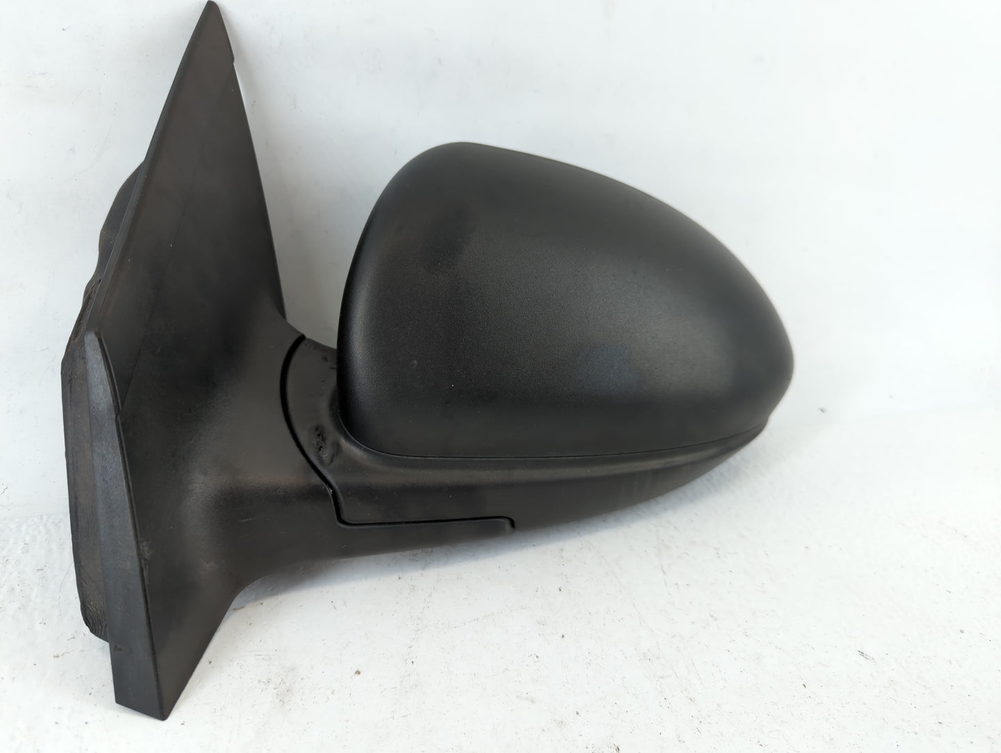 2011-2016 Chevrolet Cruze Driver Side View Mirror - Left Door Mirror OEM Used - Oemusedautoparts1.com