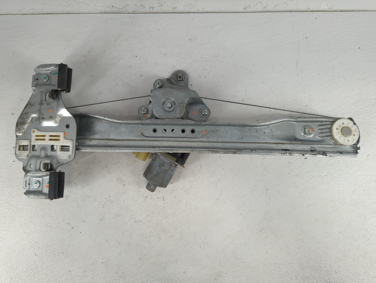 2011-2012 Chevrolet Cruze Window Regulator Right Passenger Rear - Oemusedautoparts1.com