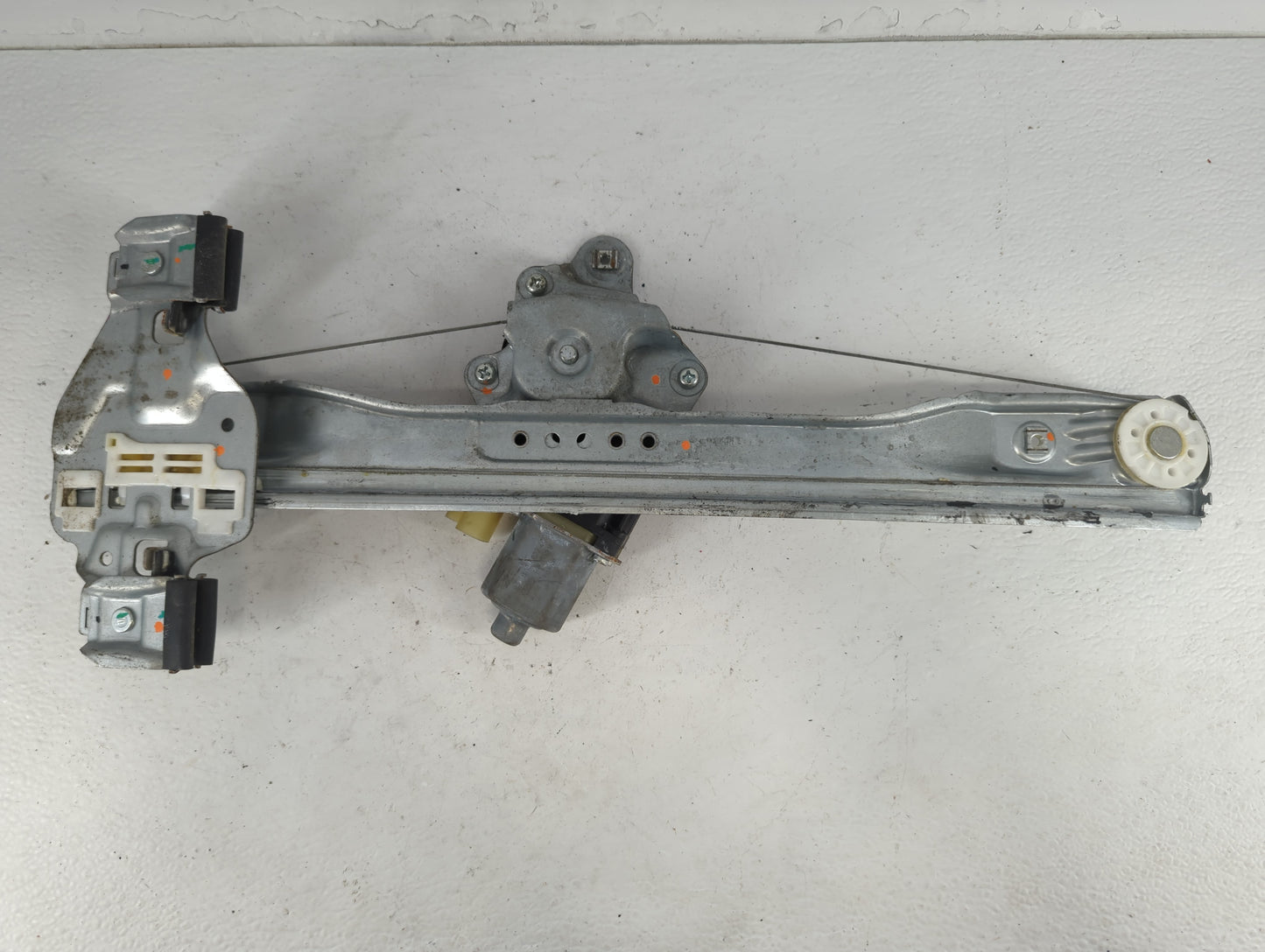 2011-2012 Chevrolet Cruze Window Regulator Right Passenger Rear - Oemusedautoparts1.com