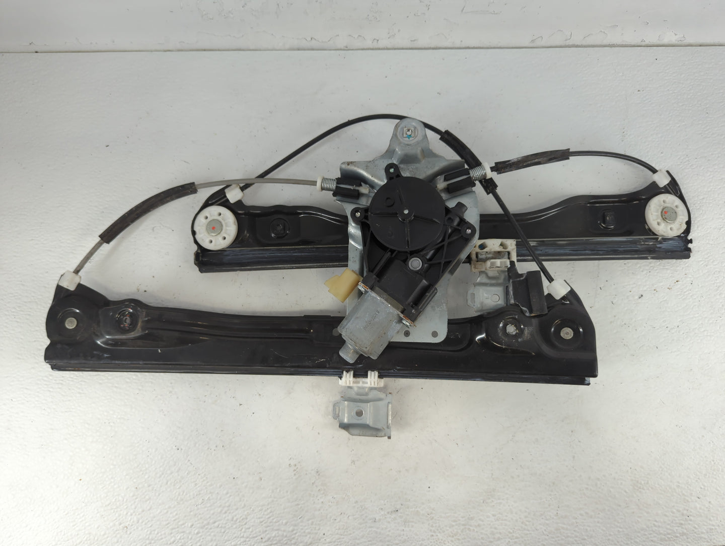 2011-2012 Chevrolet Cruze Driver Left Front Window Regulator 702250 - Oemusedautoparts1.com