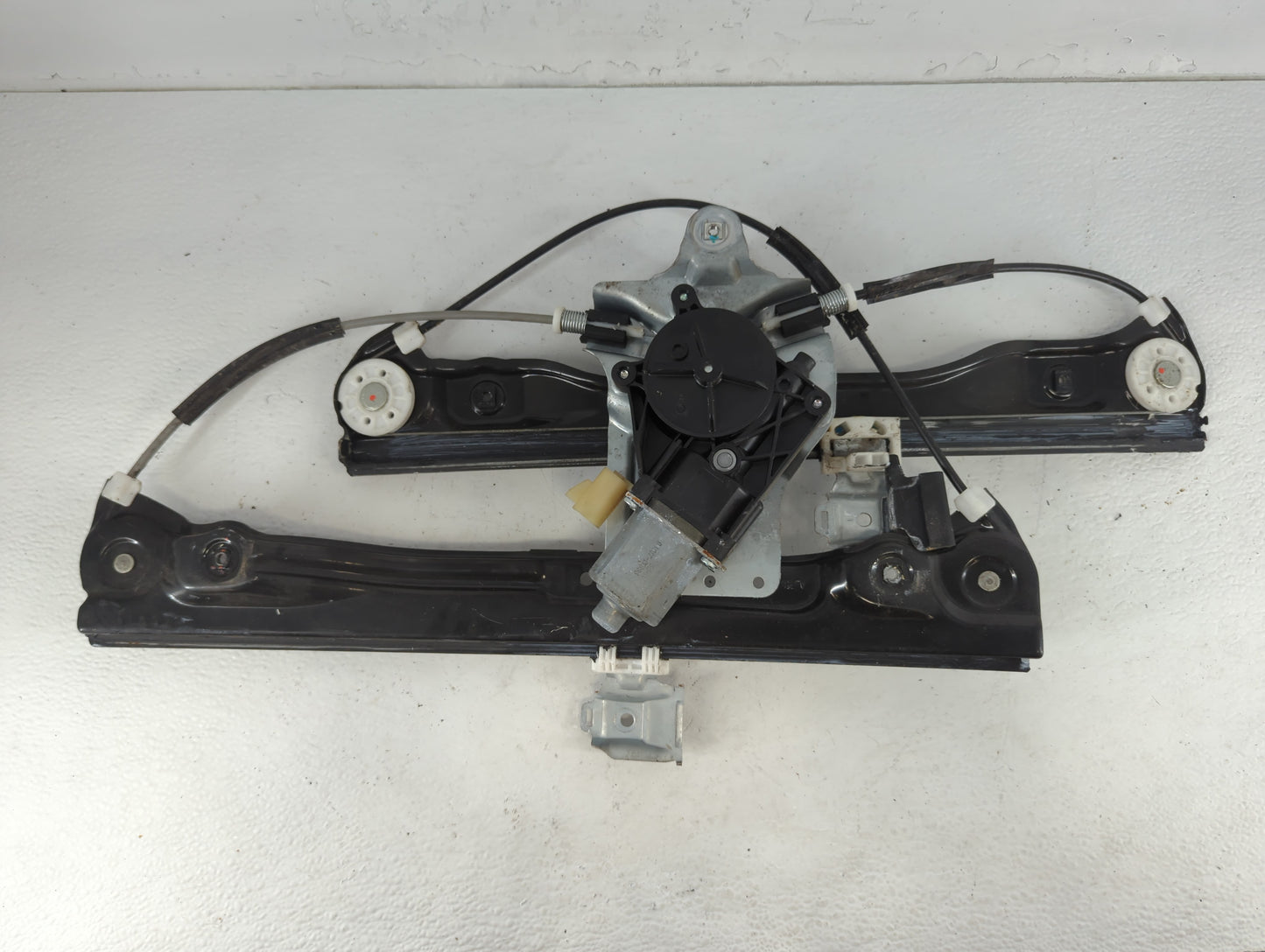 2011-2012 Chevrolet Cruze Driver Left Front Window Regulator 702250 - Oemusedautoparts1.com