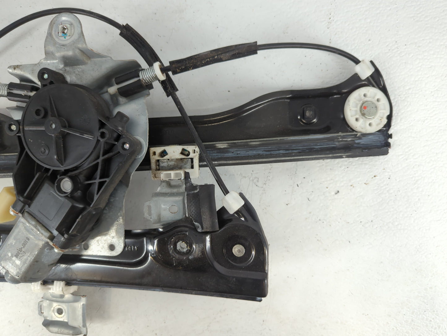 2011-2012 Chevrolet Cruze Driver Left Front Window Regulator 702250 - Oemusedautoparts1.com
