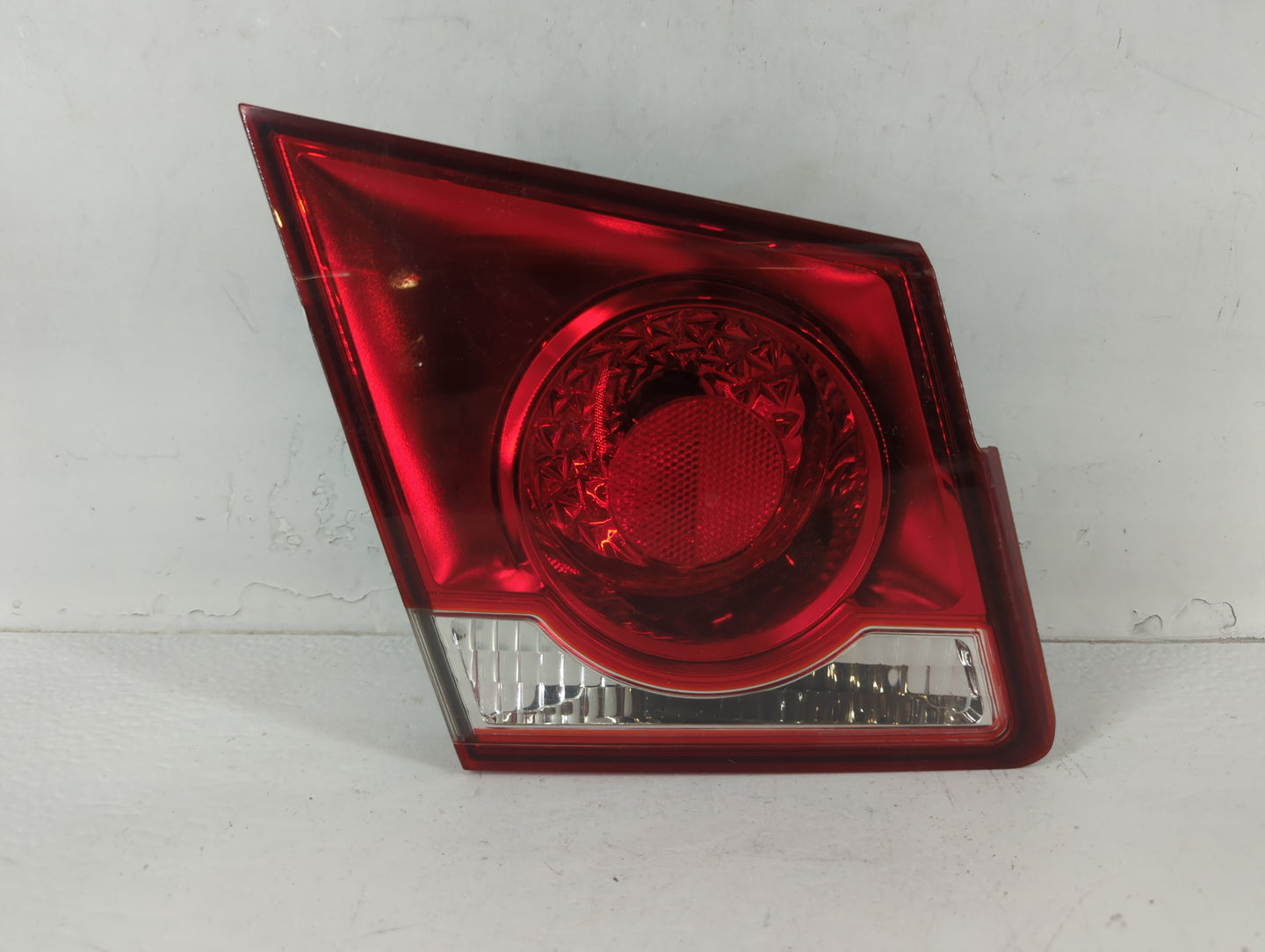 2011-2016 Chevrolet Cruze Tail Light Assembly Driver Left OEM Fits Fits 2011 2012 2013 2014 2015 2016 OEM Used Auto Parts - 