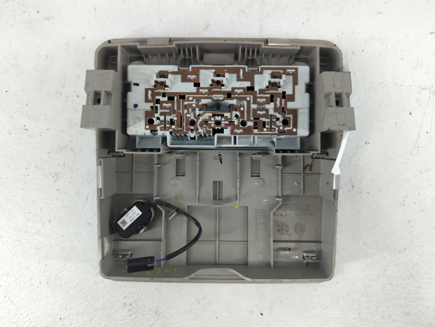 2012 Chevrolet Cruze Overhead Roof Console - Oemusedautoparts1.com