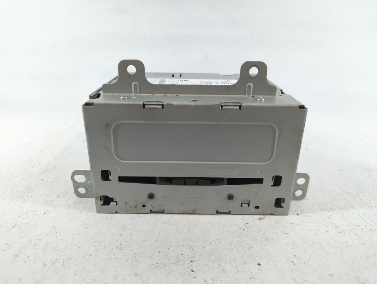 2011-2012 Chevrolet Cruze Am Fm Cd Player Radio Receiver 702450 - Oemusedautoparts1.com