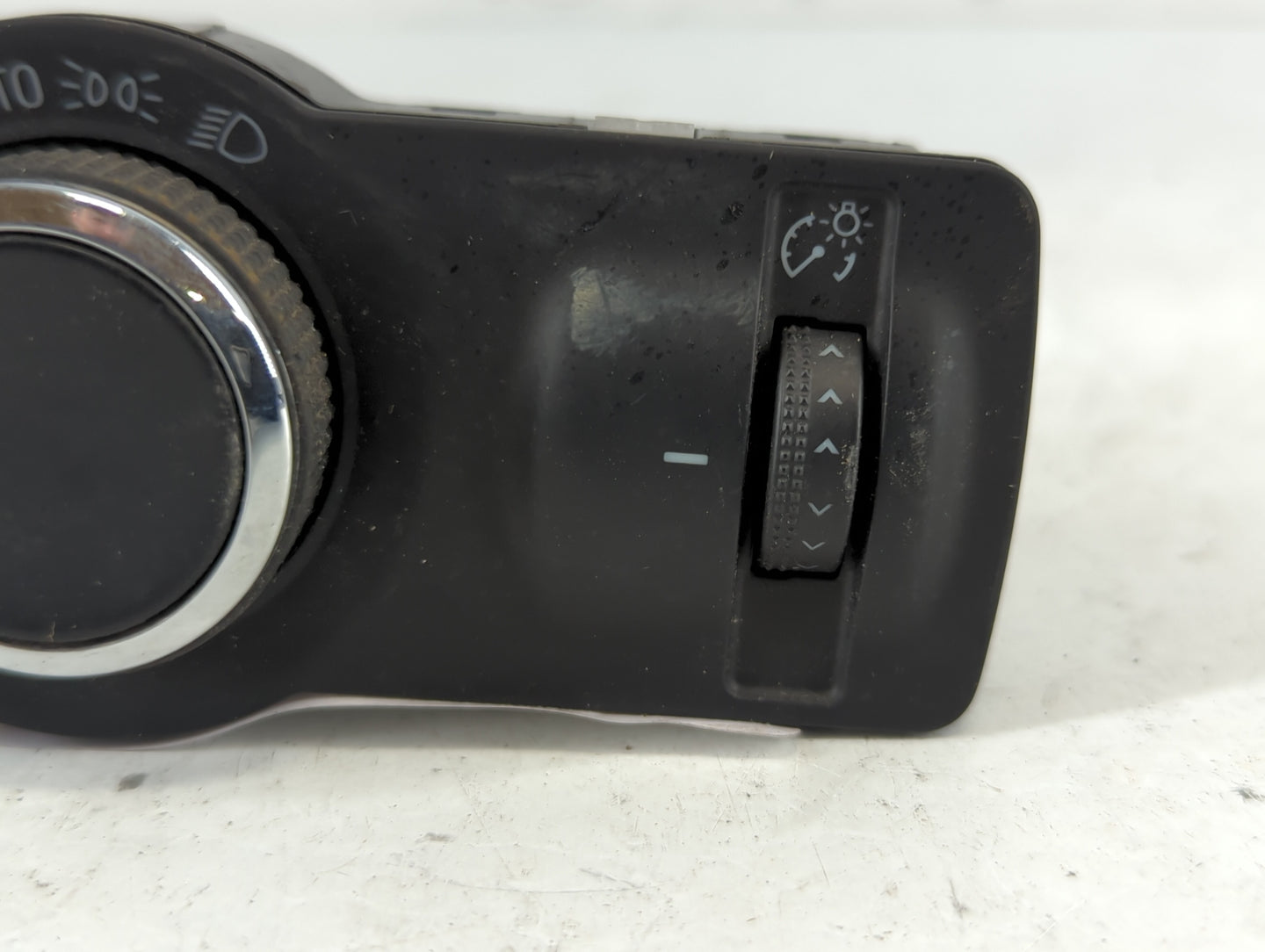 2011-2014 Chevrolet Cruze Headlight Head Light Switch Lamp Control - Oemusedautoparts1.com