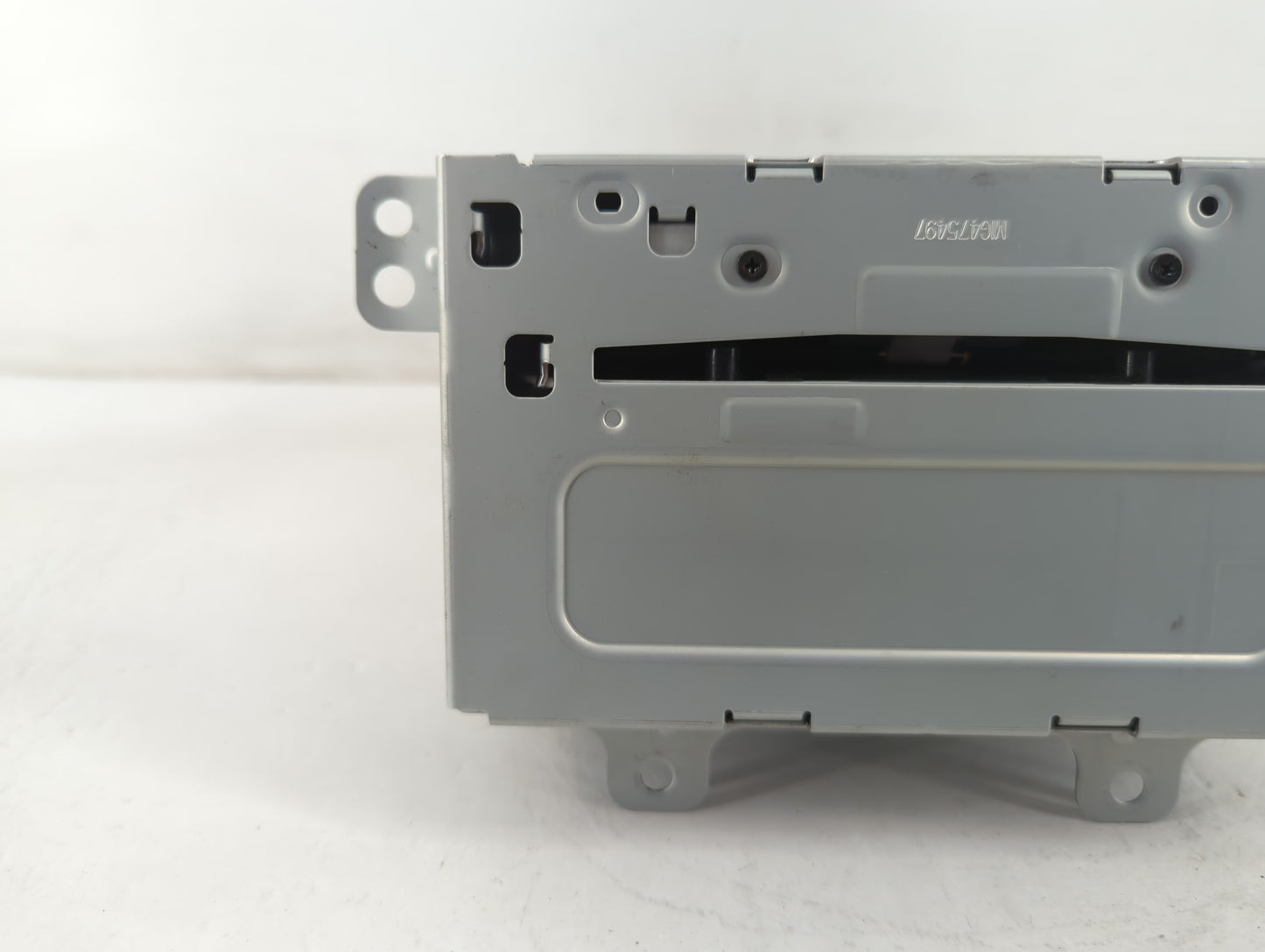 2012-2012 Chevrolet Cruze Am Fm Cd Player Radio Receiver - Oemusedautoparts1.com