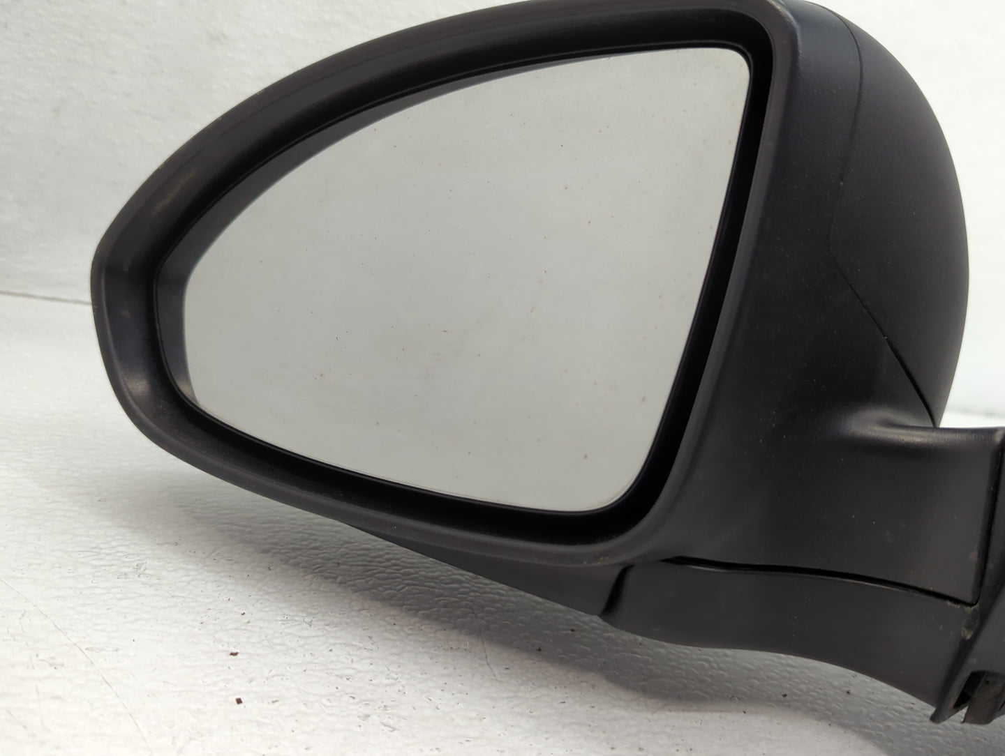 2011-2014 Chevrolet Cruze Driver Side View Mirror - Left Door Mirror OEM Used - Oemusedautoparts1.com